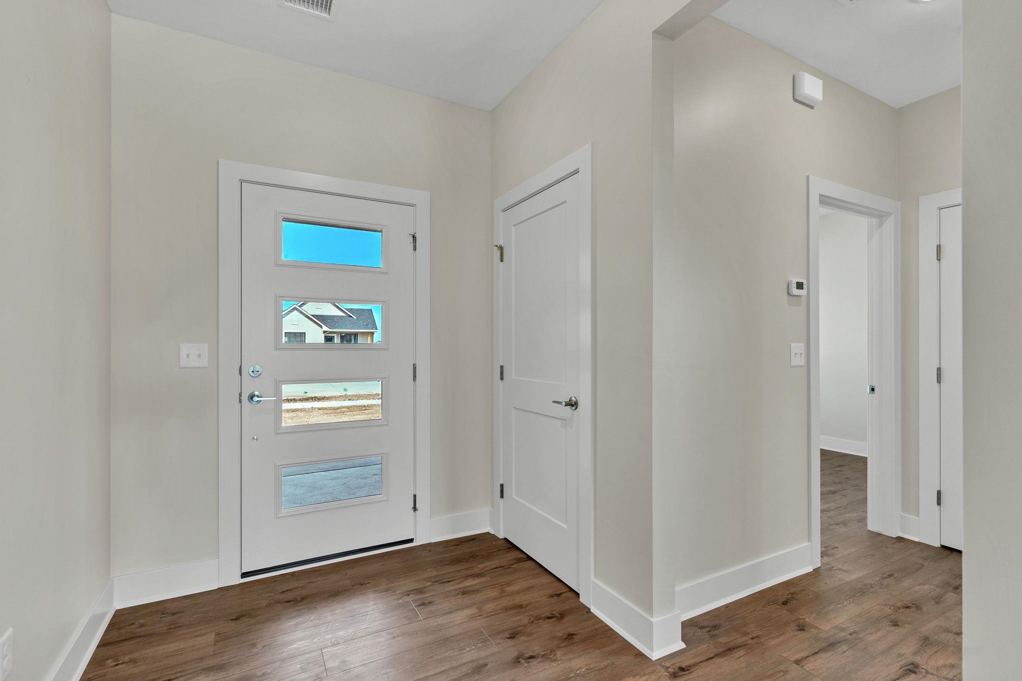 5853 Central Park Court Property Photo 5