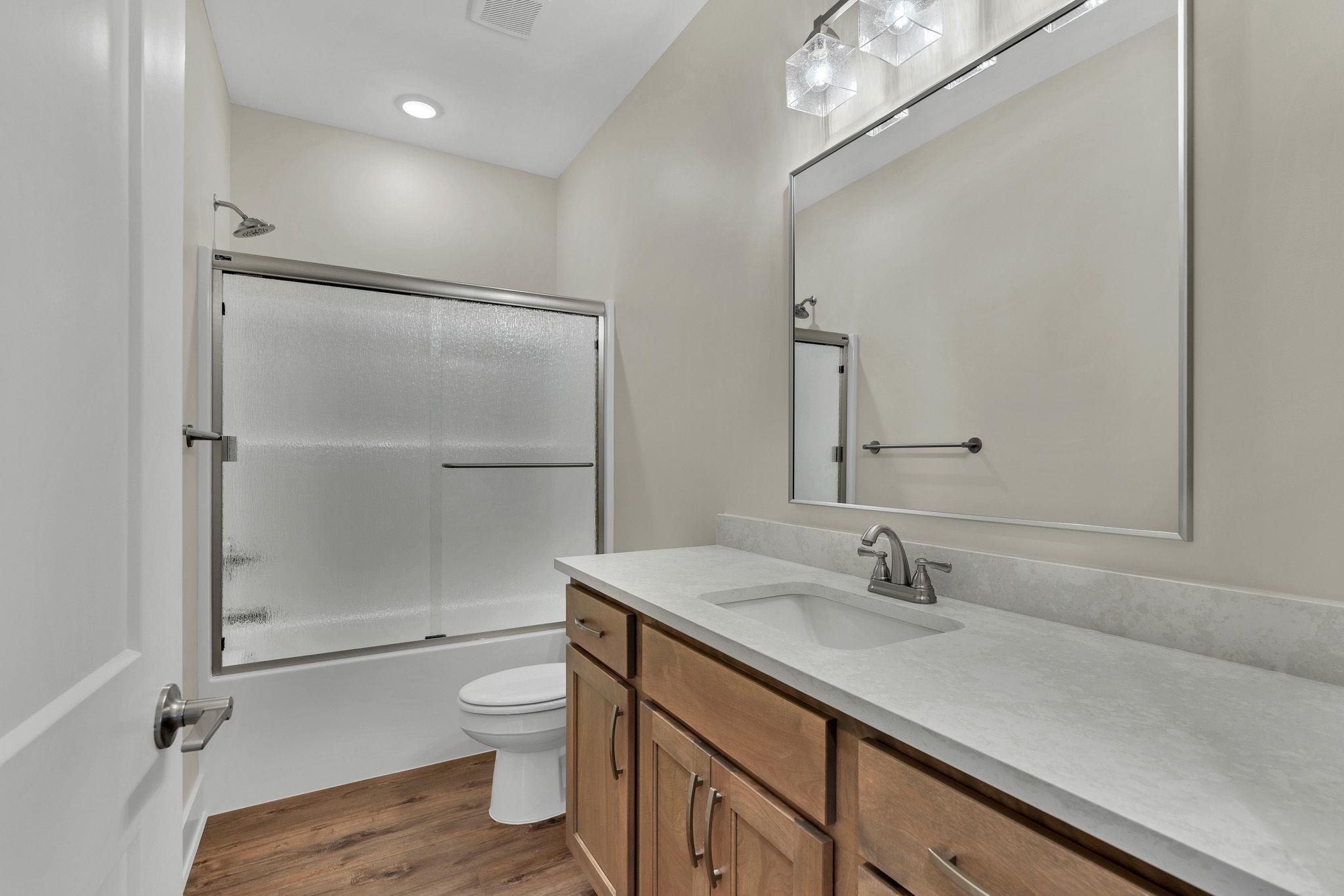 5853 Central Park Court Property Photo 7