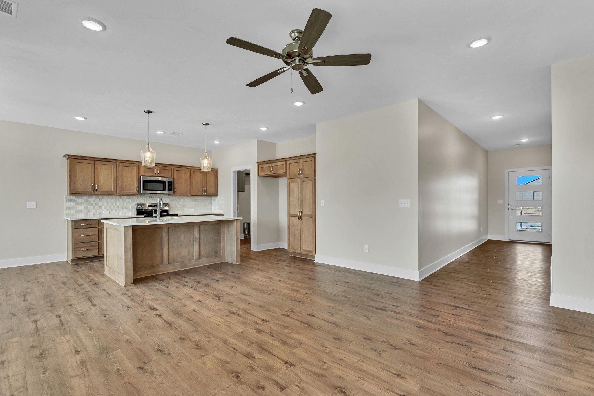 5853 Central Park Court Property Photo 13