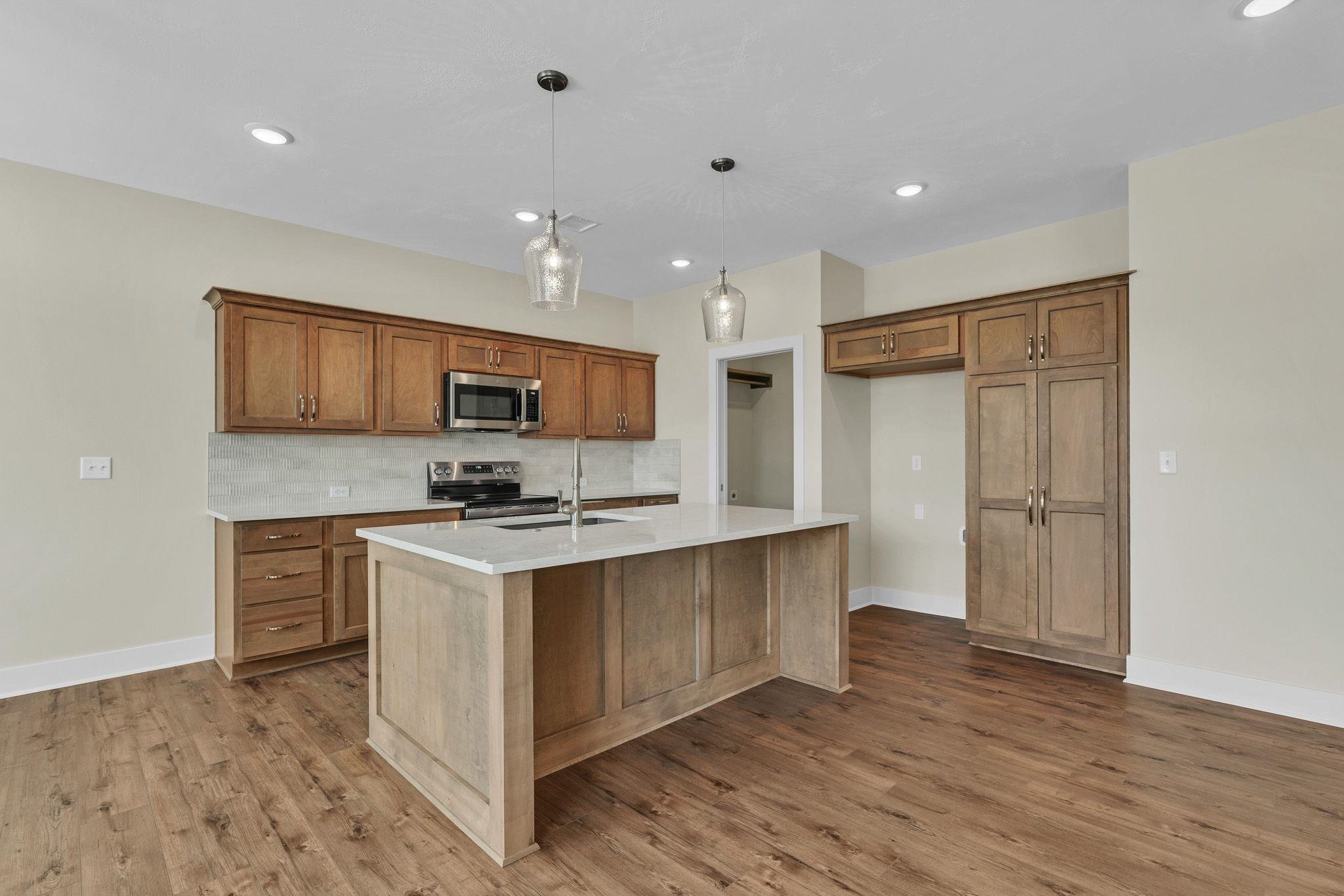 5853 Central Park Court Property Photo 14