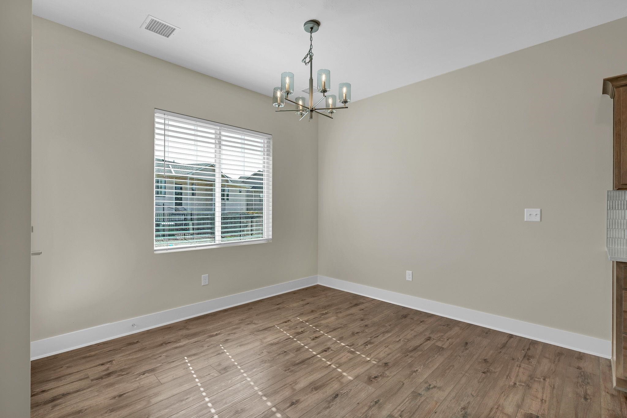 5853 Central Park Court Property Photo 15