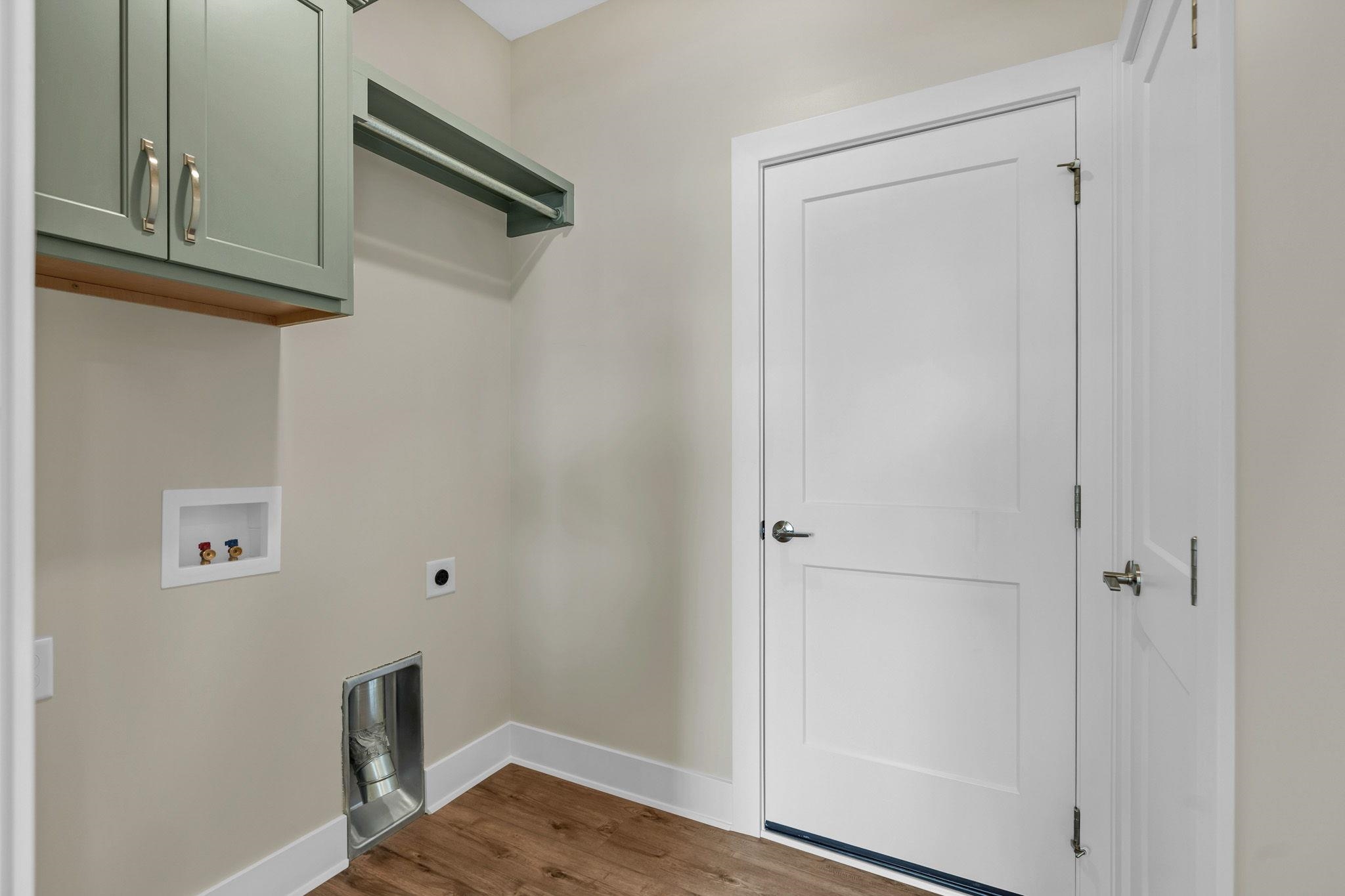 5853 Central Park Court Property Photo 18