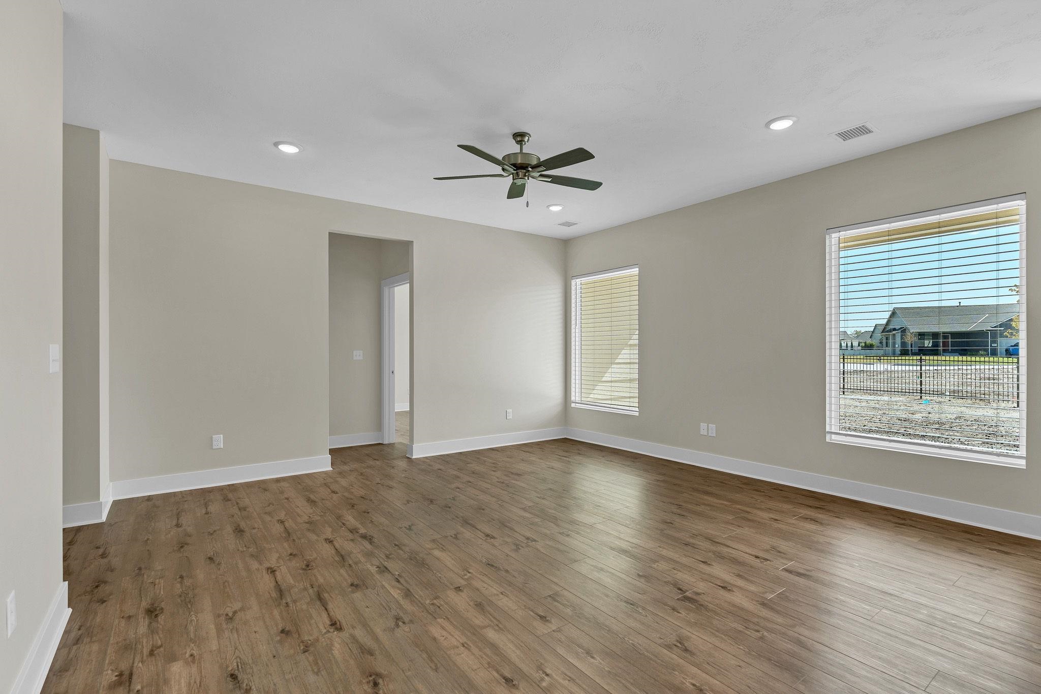 5853 Central Park Court Property Photo 19
