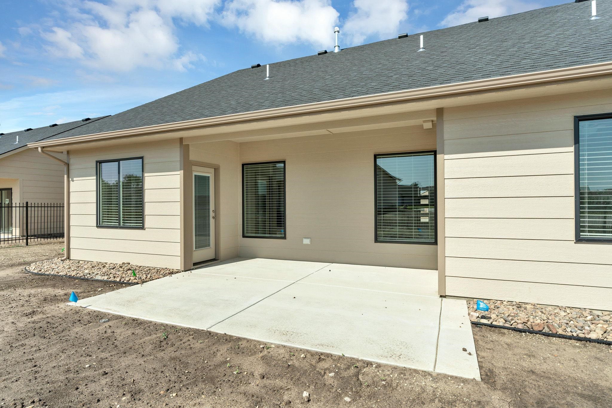5853 Central Park Court Property Photo 28
