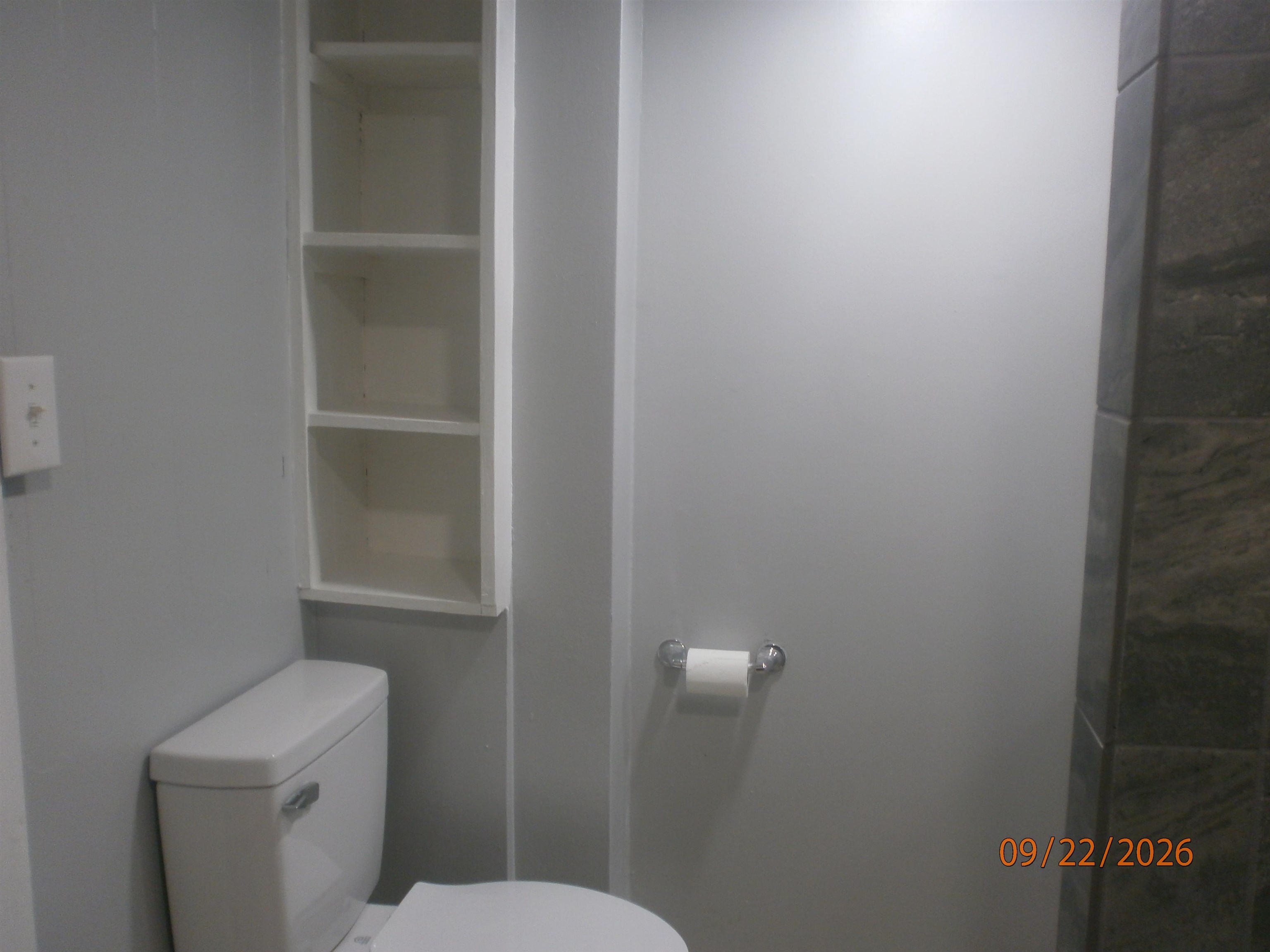 1121 E Ash St Property Photo 4