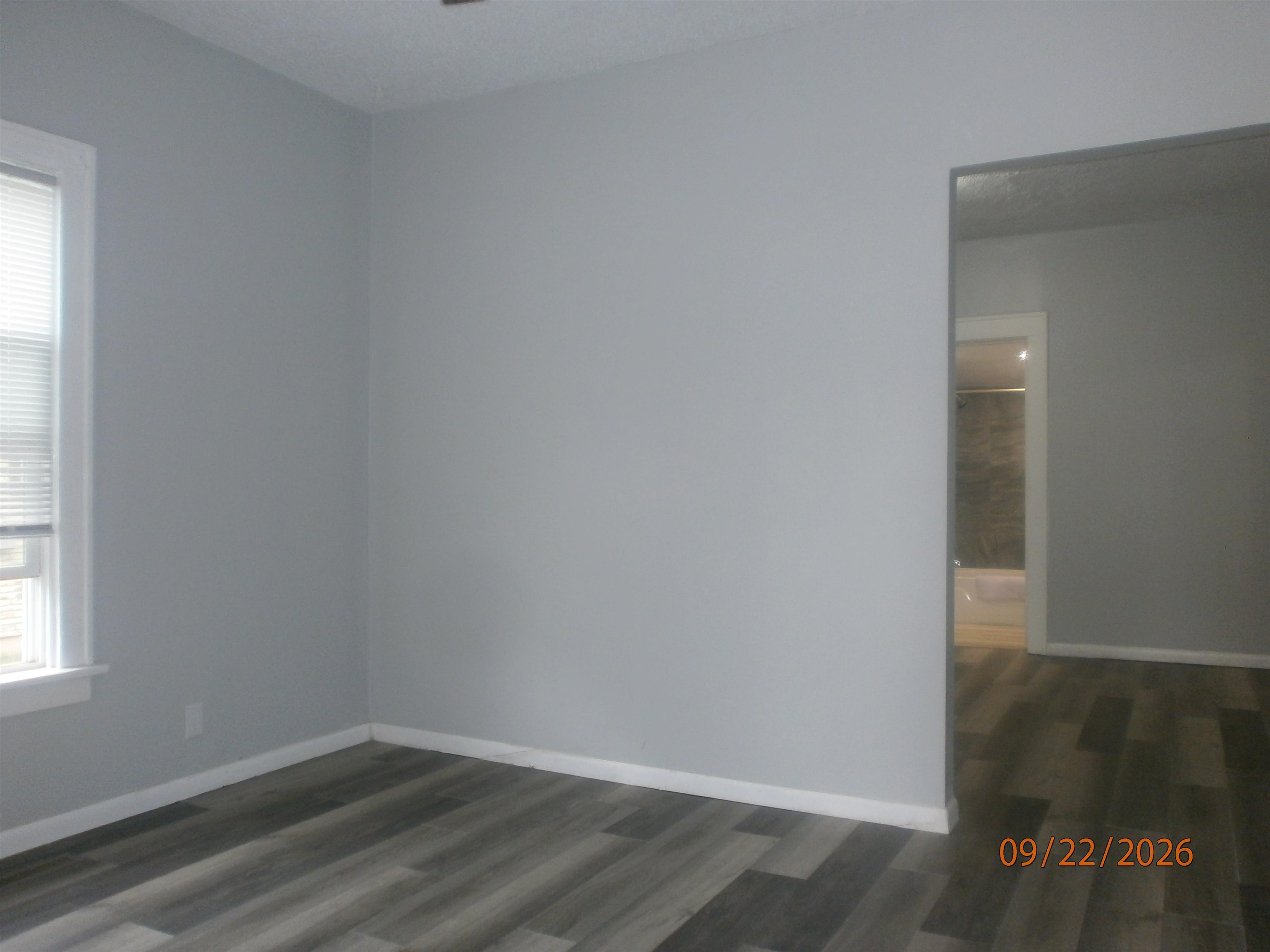 1121 E Ash St Property Photo 8