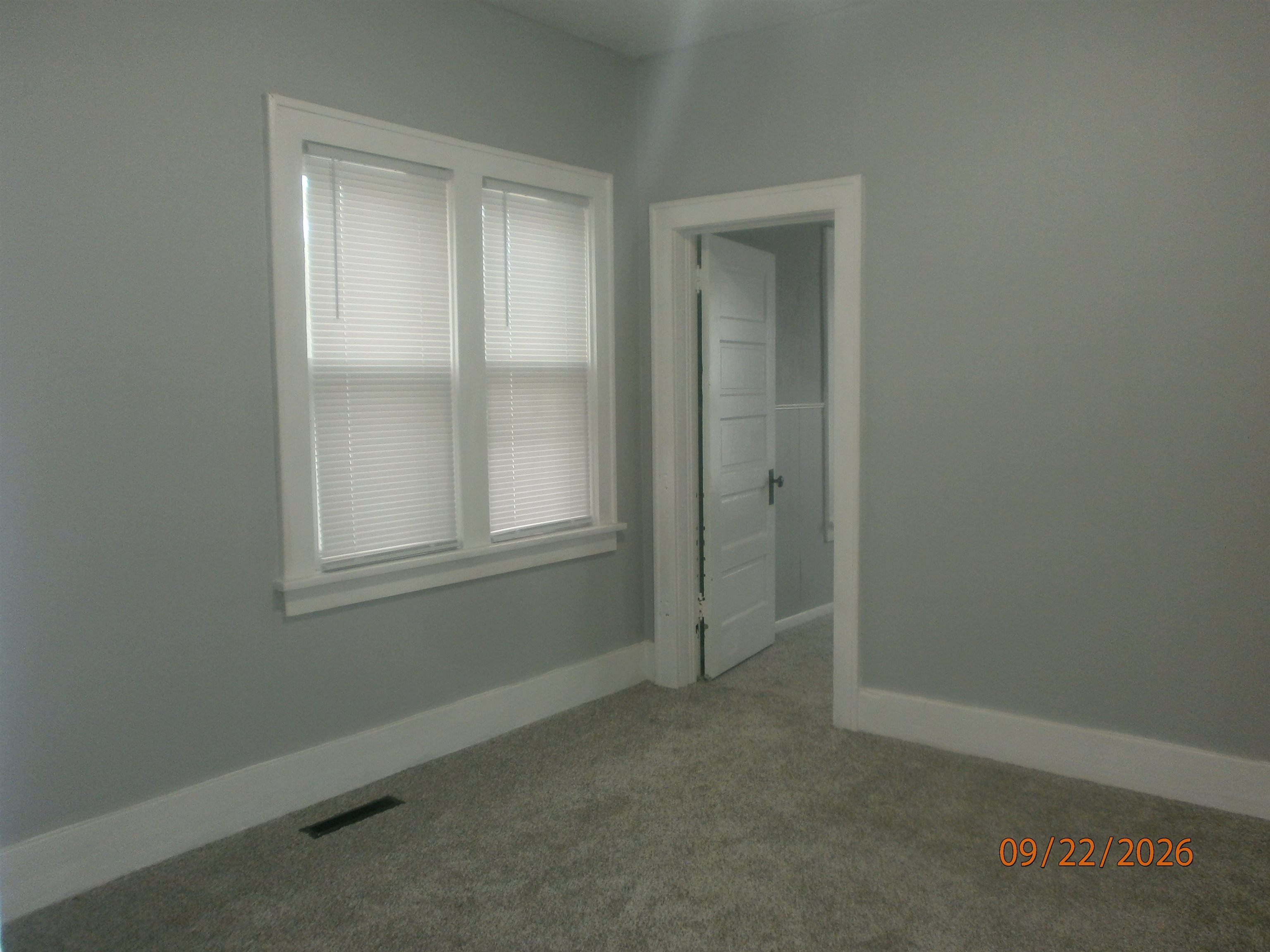 1121 E Ash St Property Photo 12