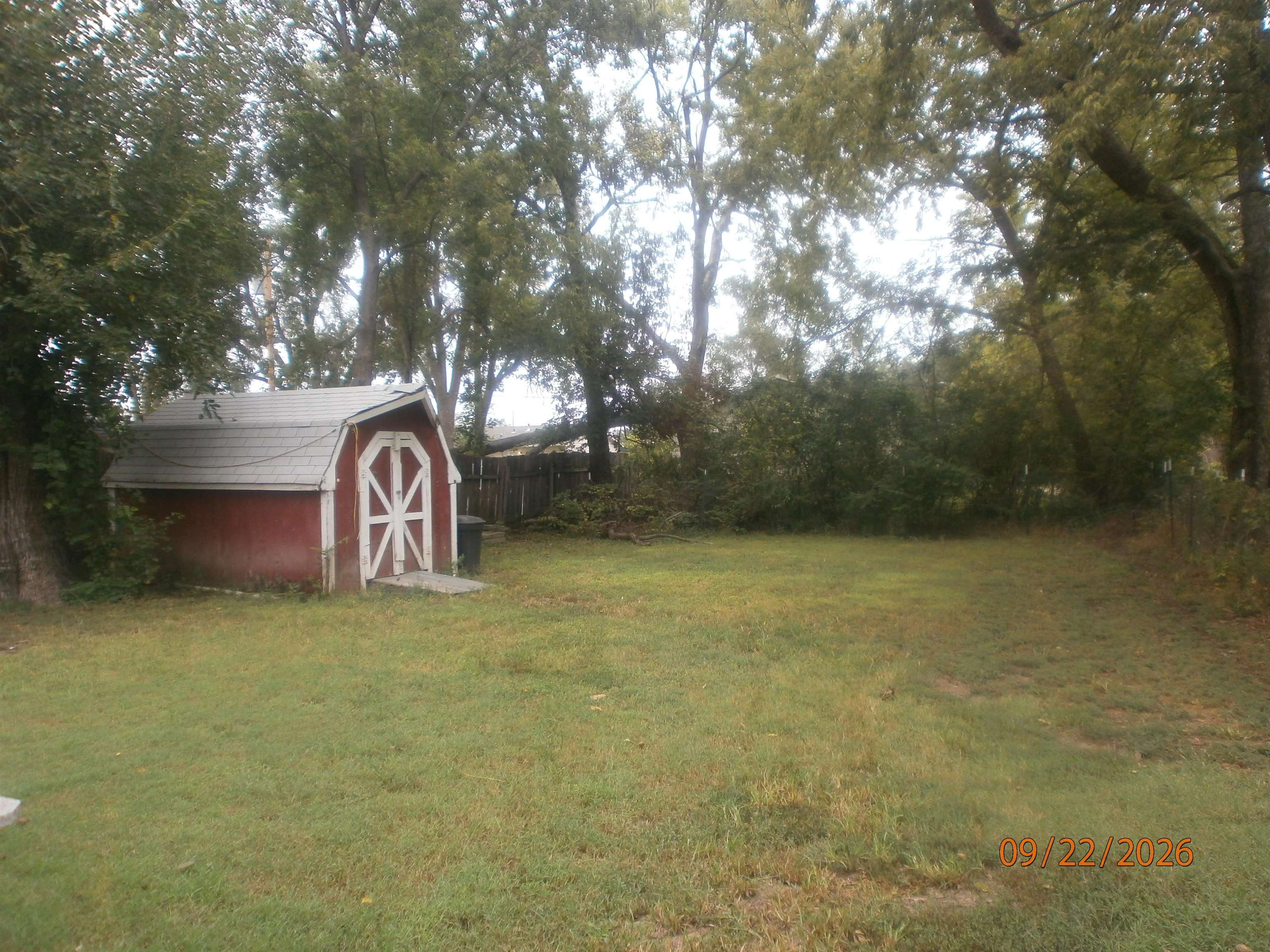 1121 E Ash St Property Photo 19