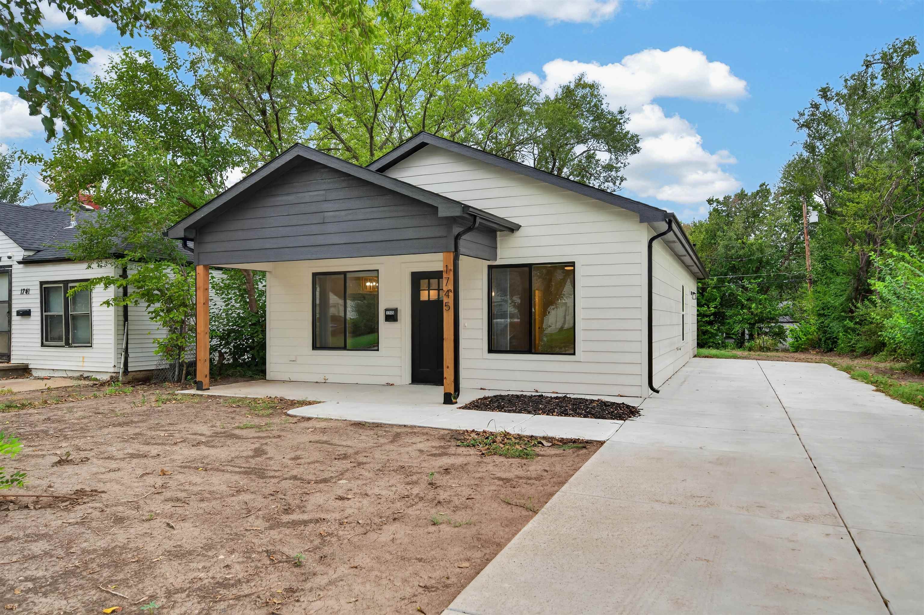 1745 N Chautauqua Property Photo 1