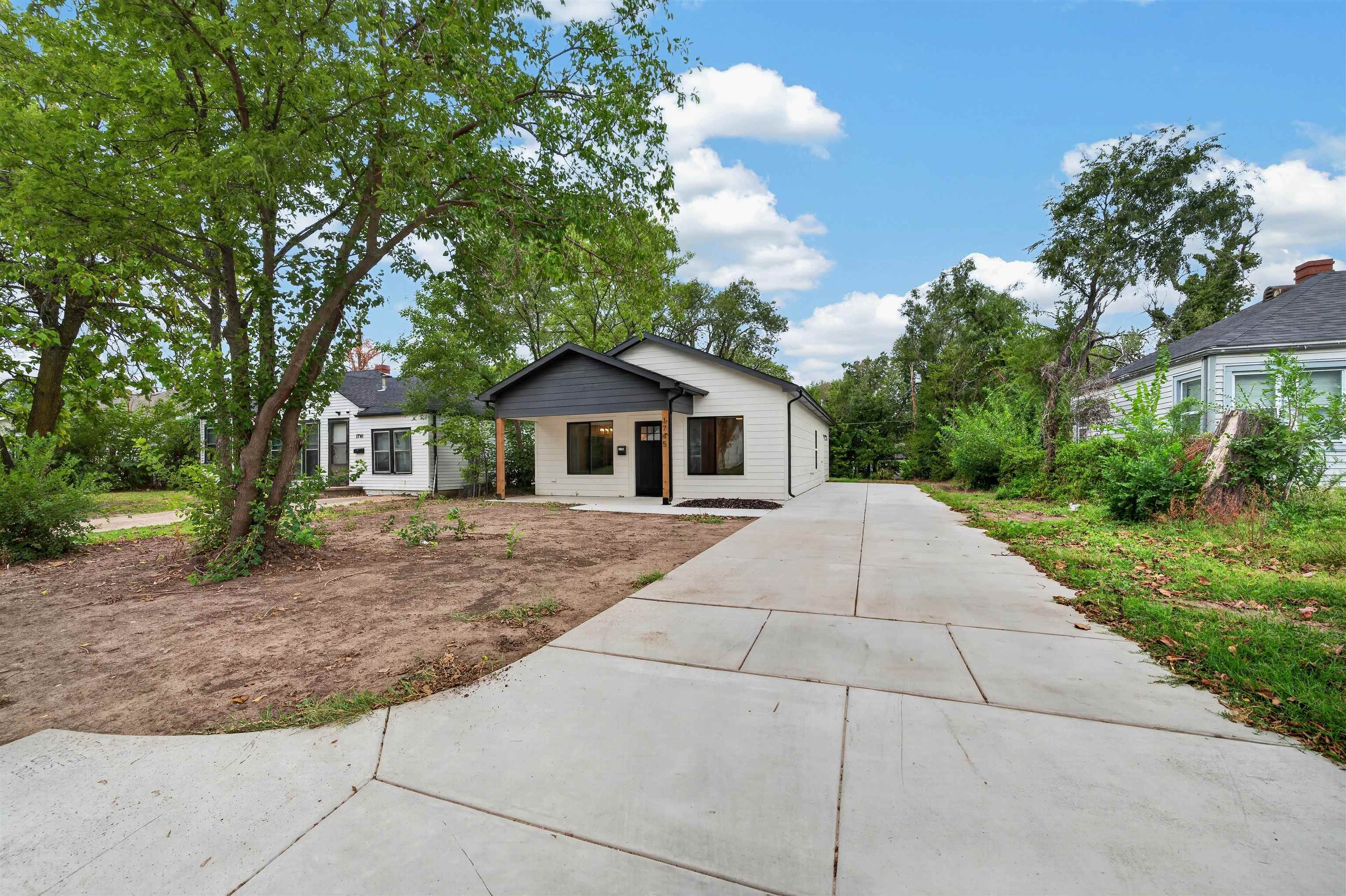 1745 N Chautauqua Property Photo 2