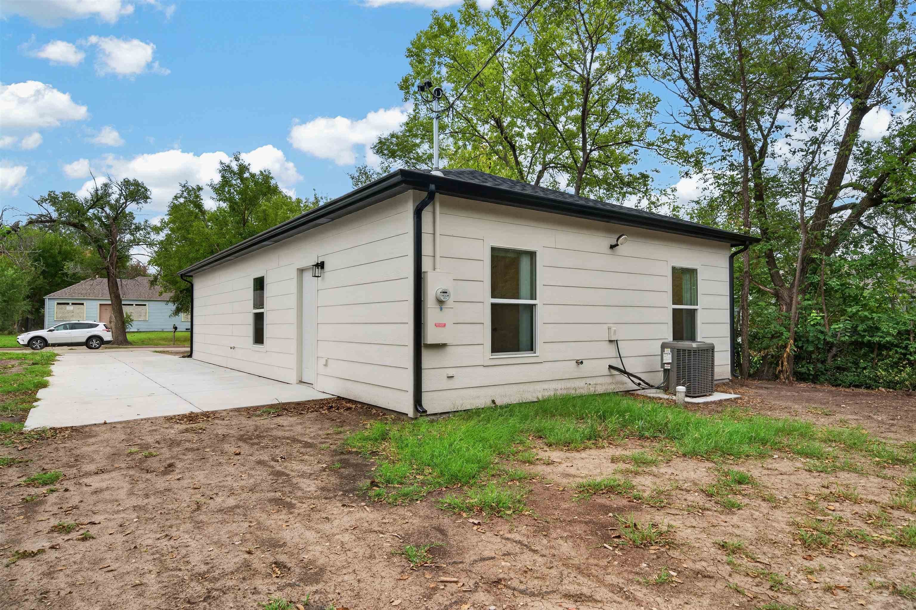 1745 N Chautauqua Property Photo 31