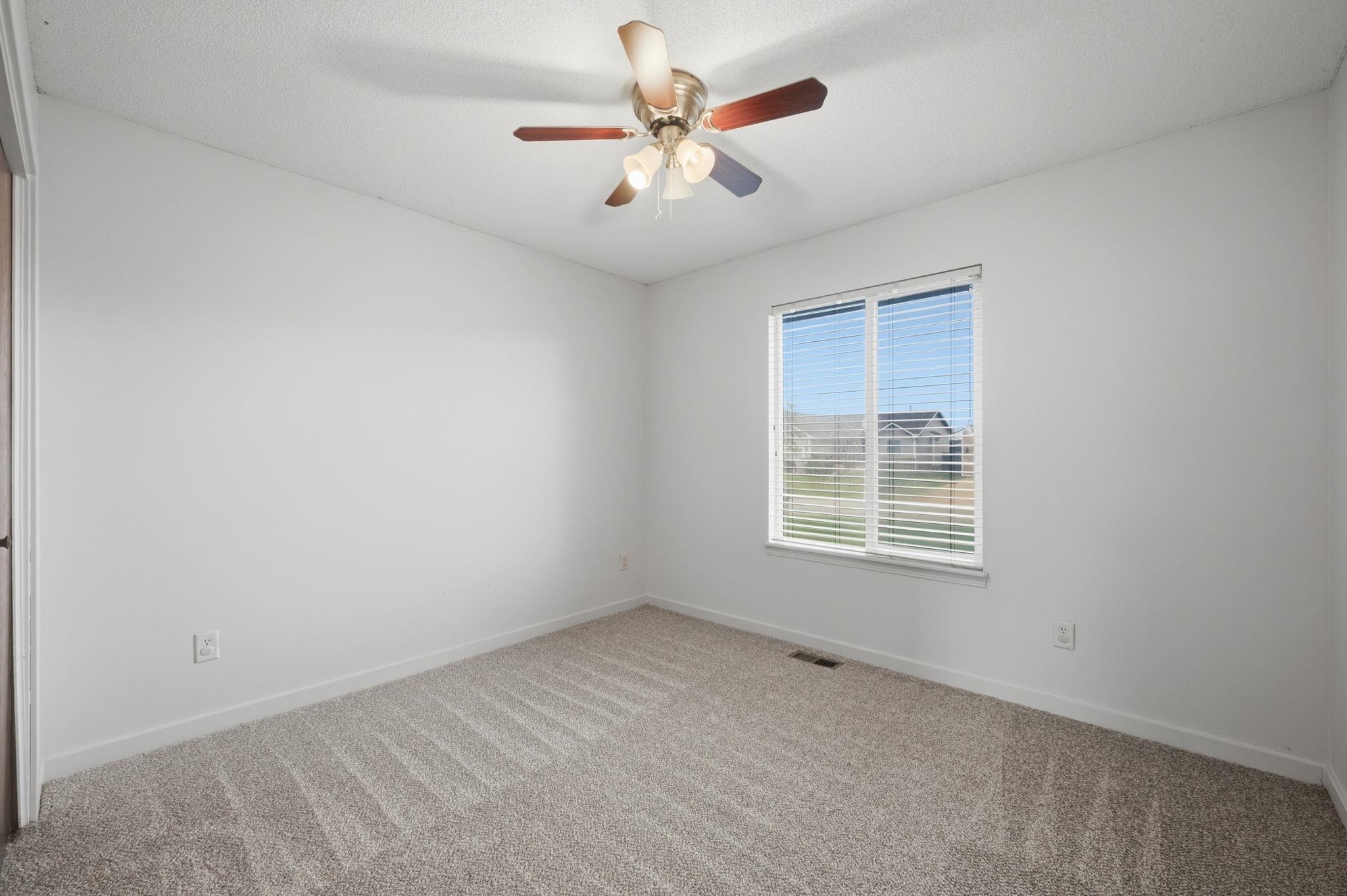 241 S Stoneridge Property Photo 12