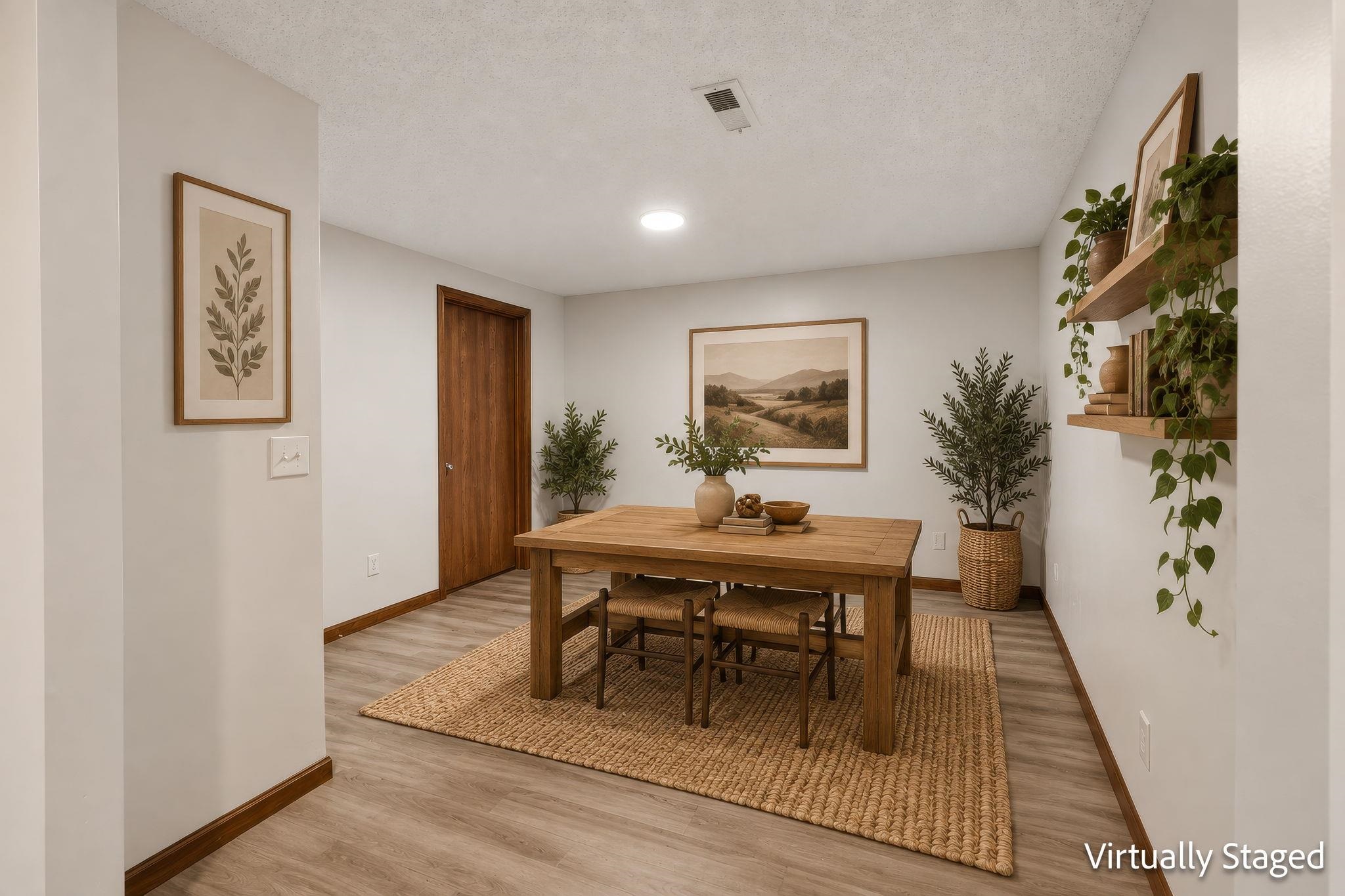 241 S Stoneridge Property Photo 15