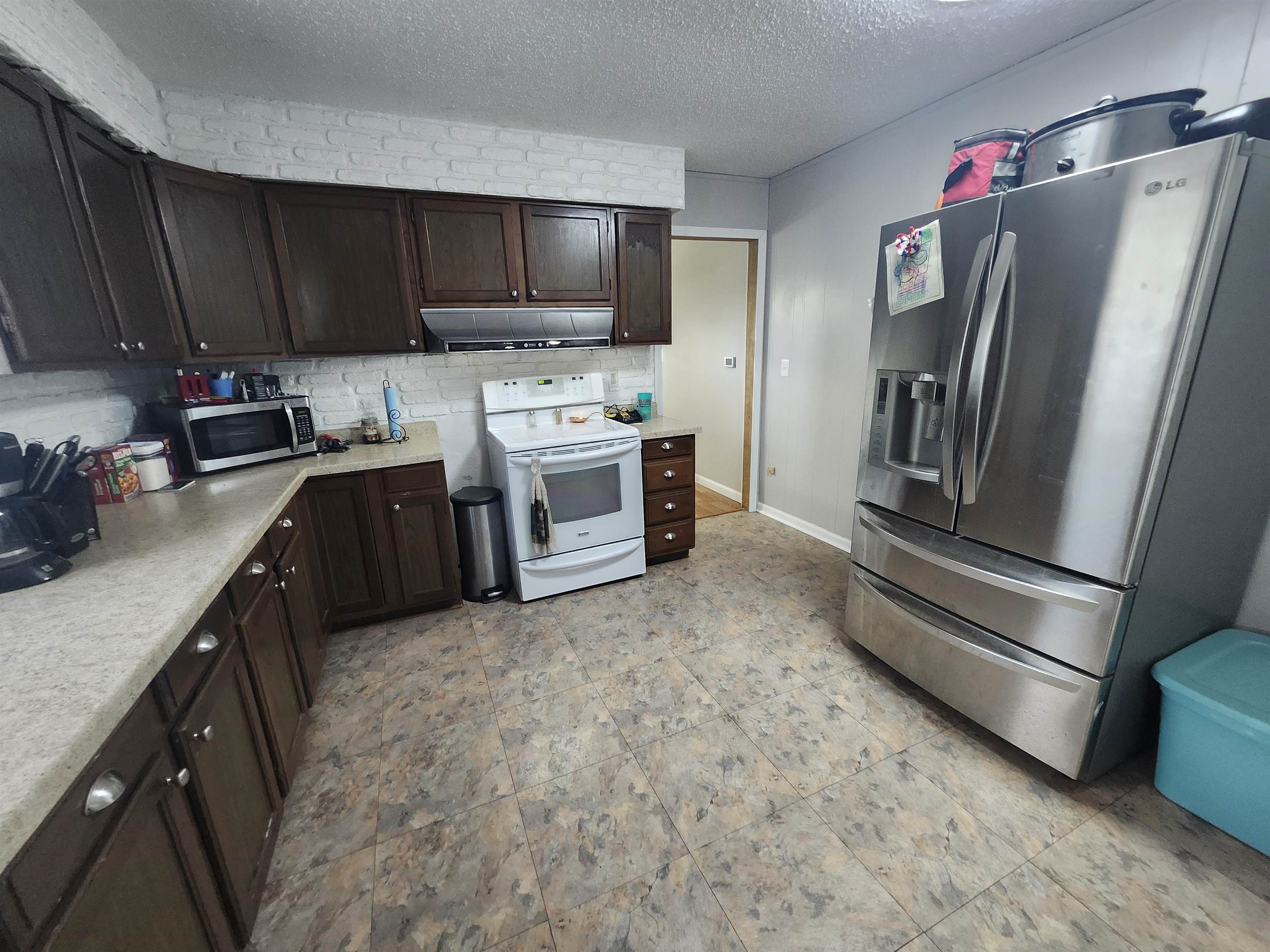 11030 S Anthony Ln Property Photo 4