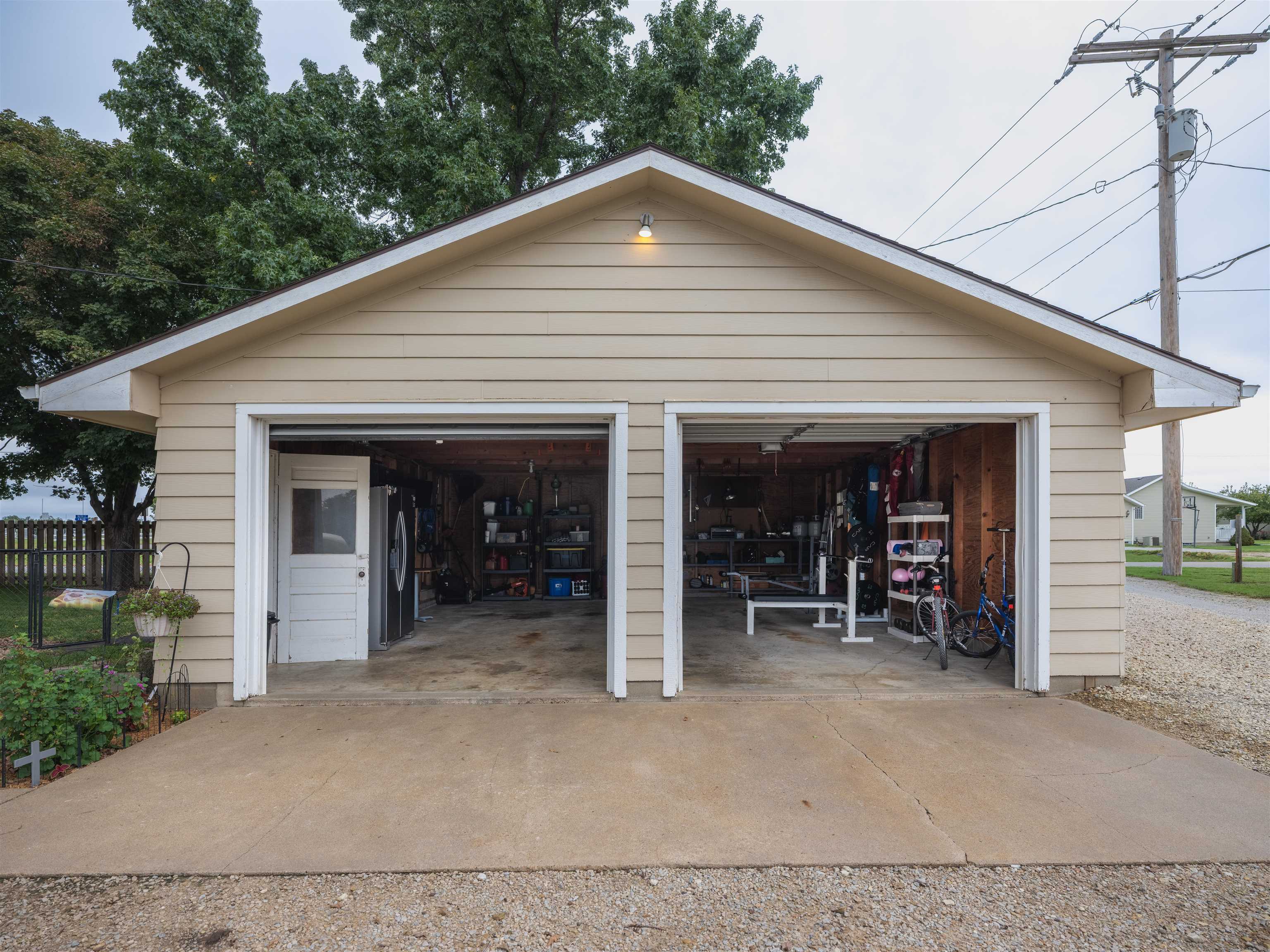 612 N Nelson St Property Photo 24