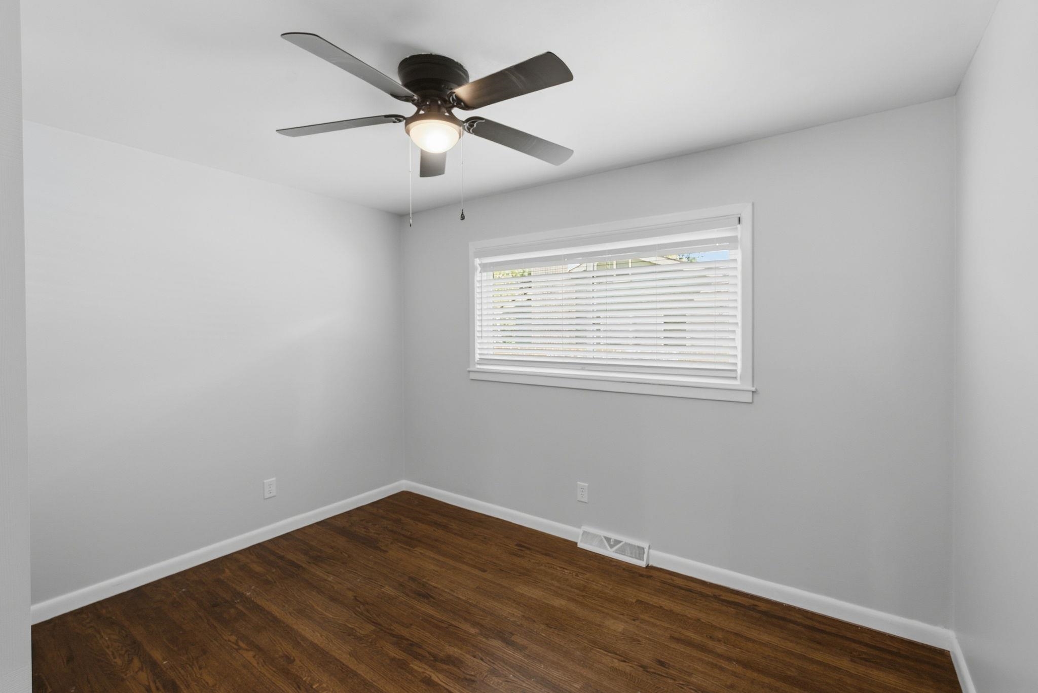 1020 N Brookfield Property Photo 20