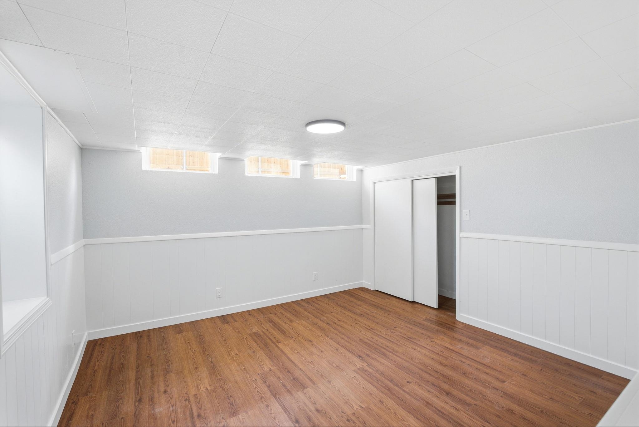 1020 N Brookfield Property Photo 26