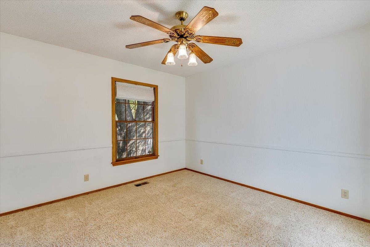 1810 N Socora St Property Photo 15