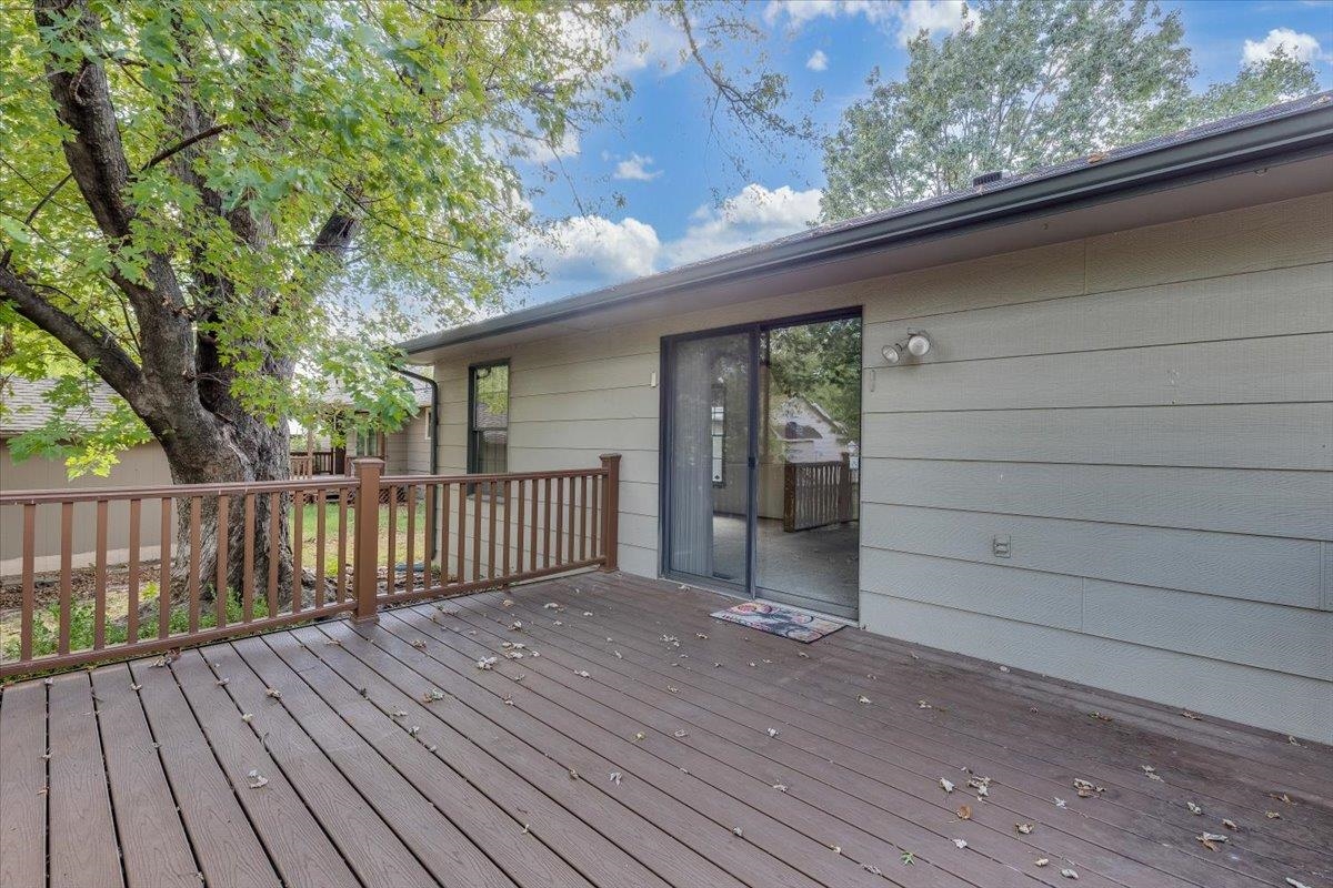 1810 N Socora St Property Photo 32