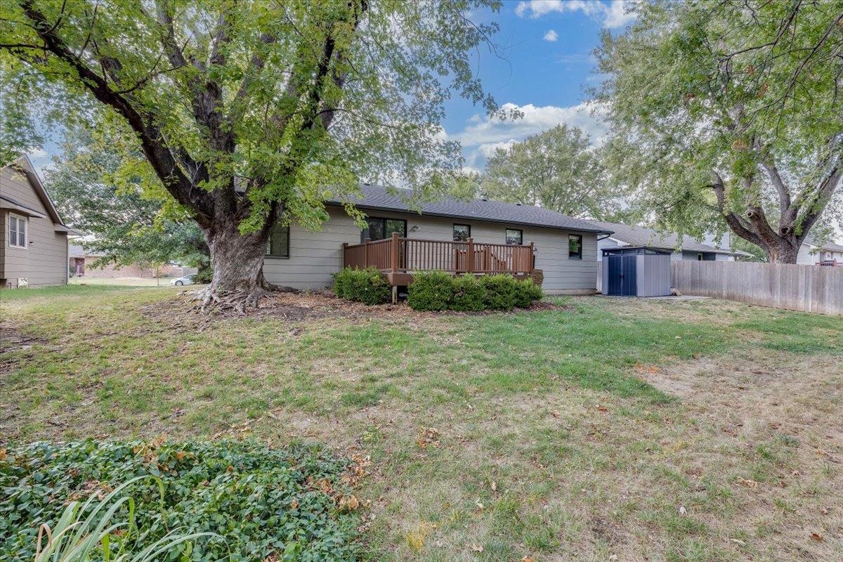 1810 N Socora St Property Photo 35