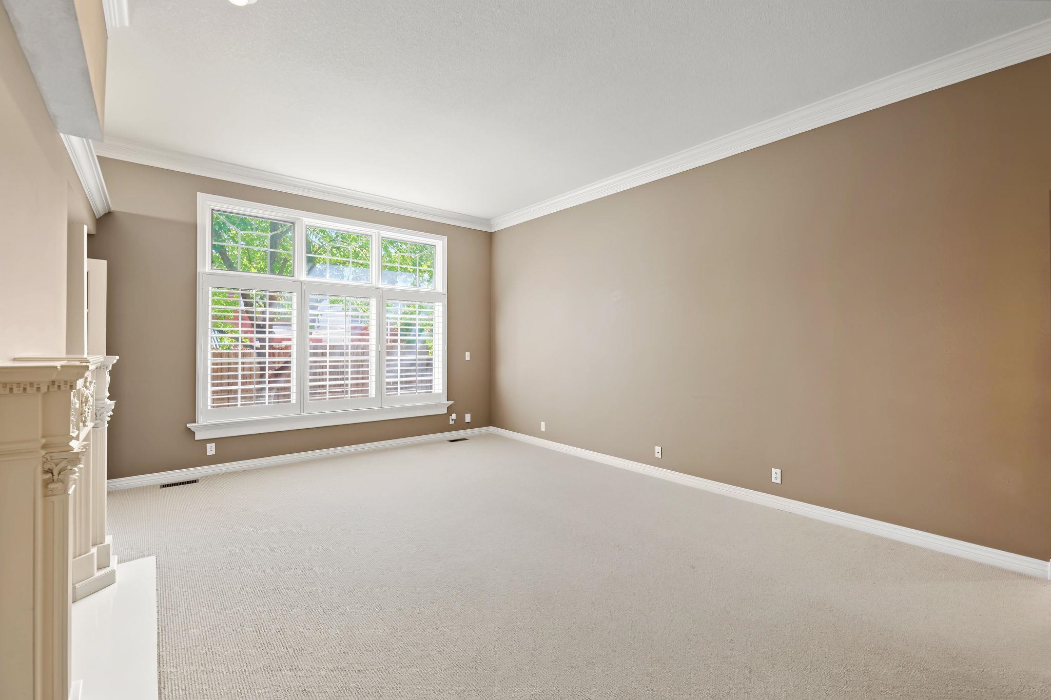 208 N Belmont Ave Property Photo 6