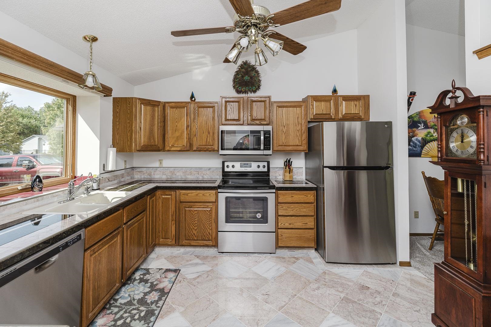 606 S Wheatland Cir Property Photo 13
