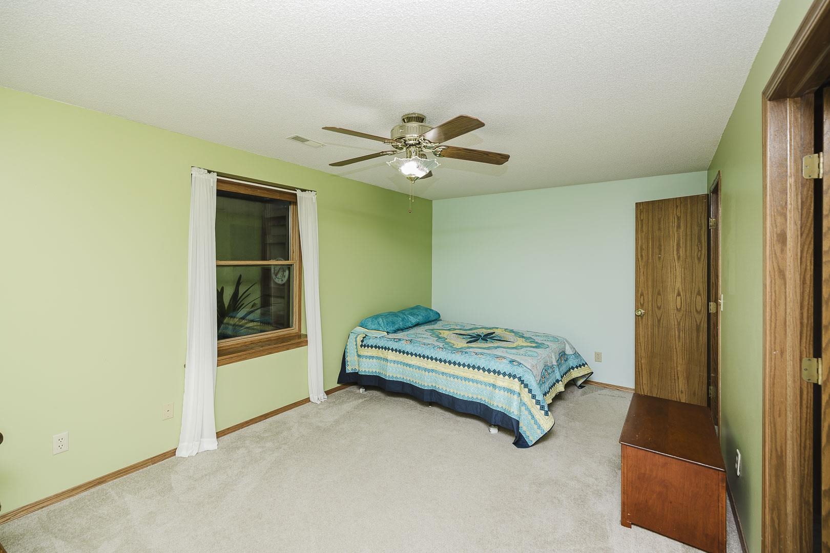 606 S Wheatland Cir Property Photo 25