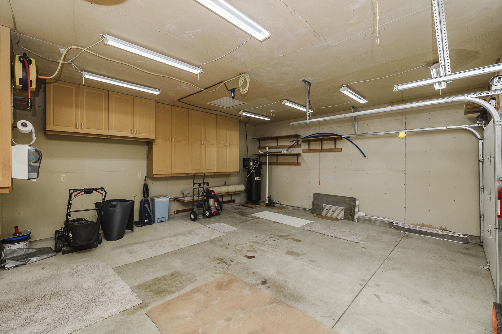 606 S Wheatland Cir Property Photo 28