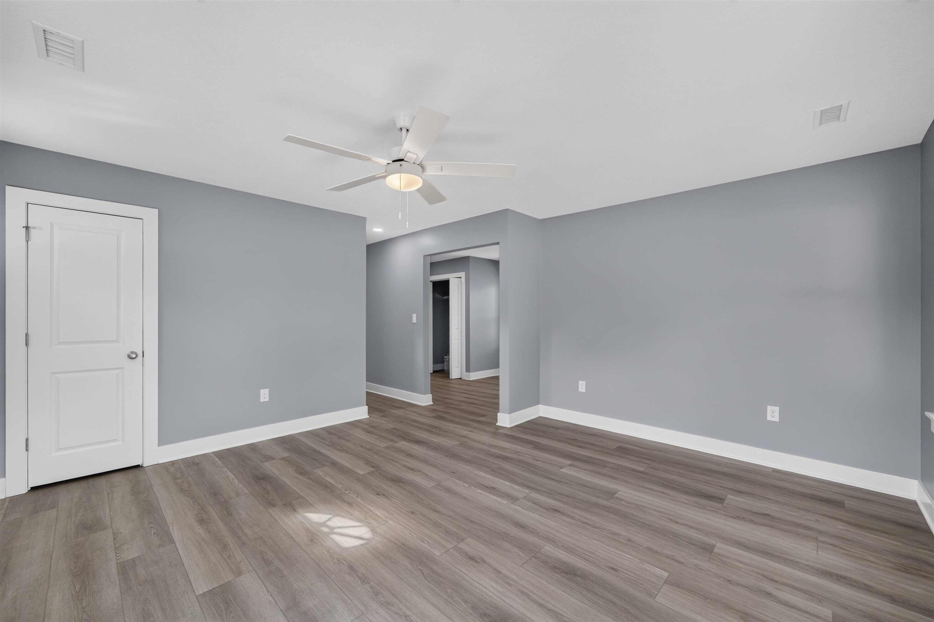 6415 N West Park View St Property Photo 4