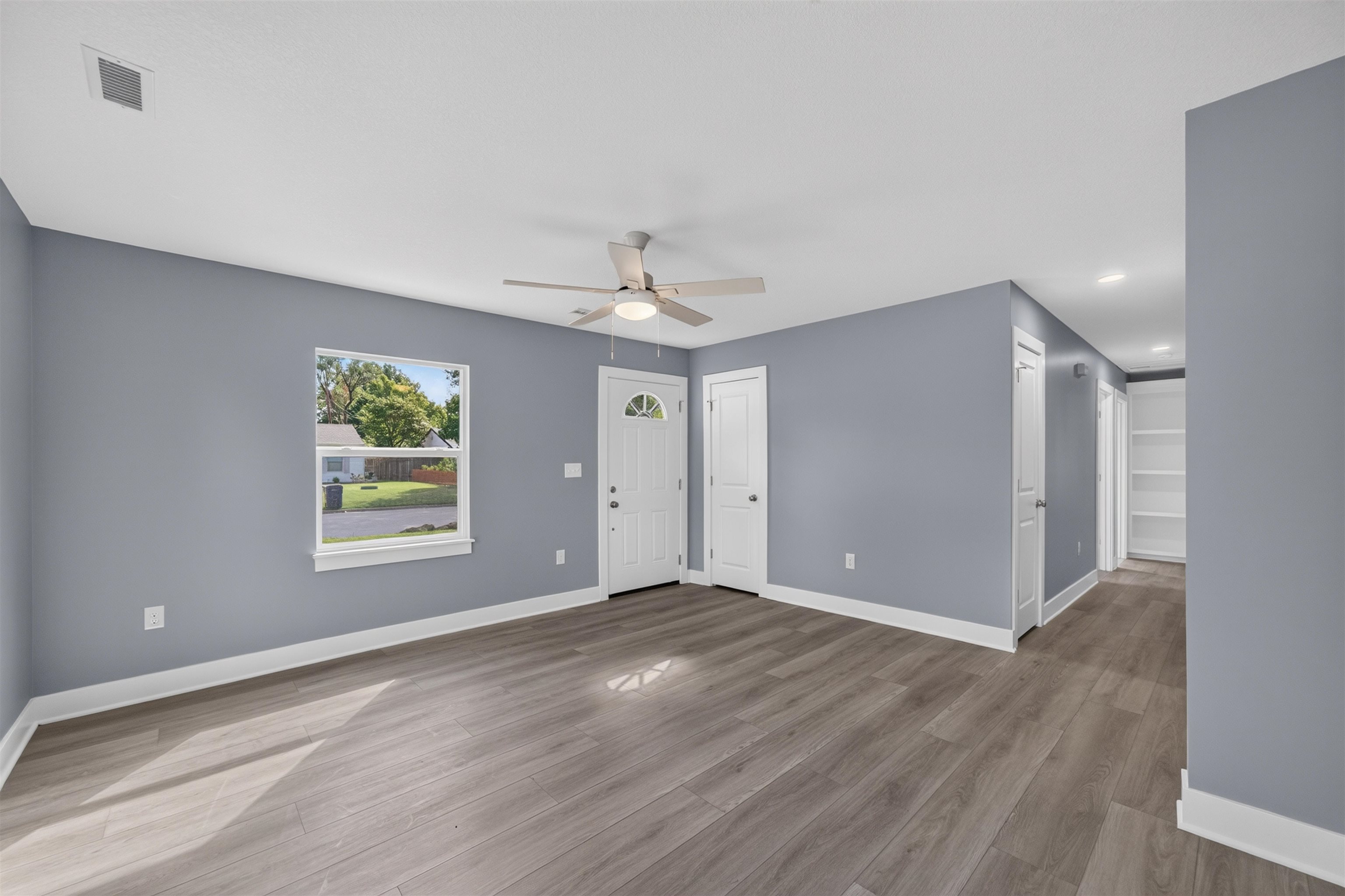6415 N West Park View St Property Photo 5