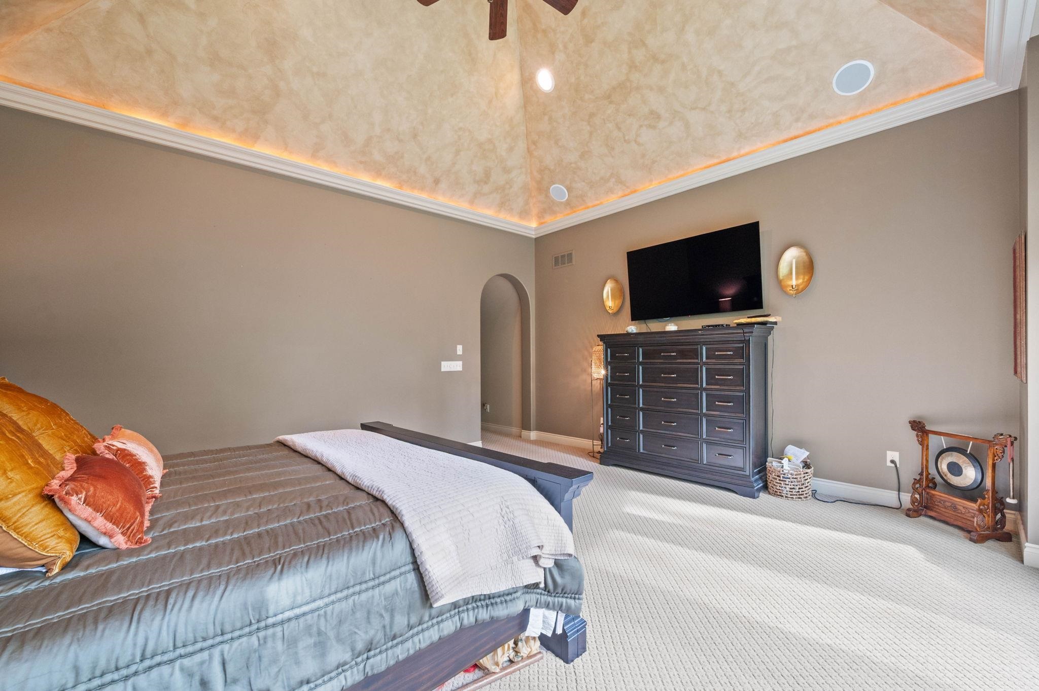 8219 W Meadow Park Property Photo 15