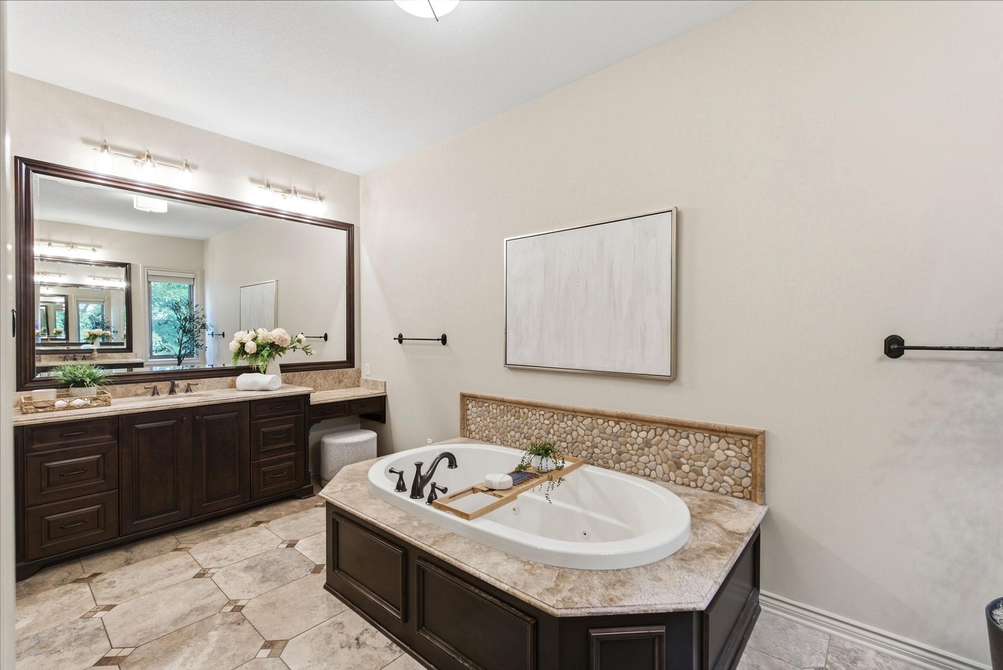 8219 W Meadow Park Property Photo 16