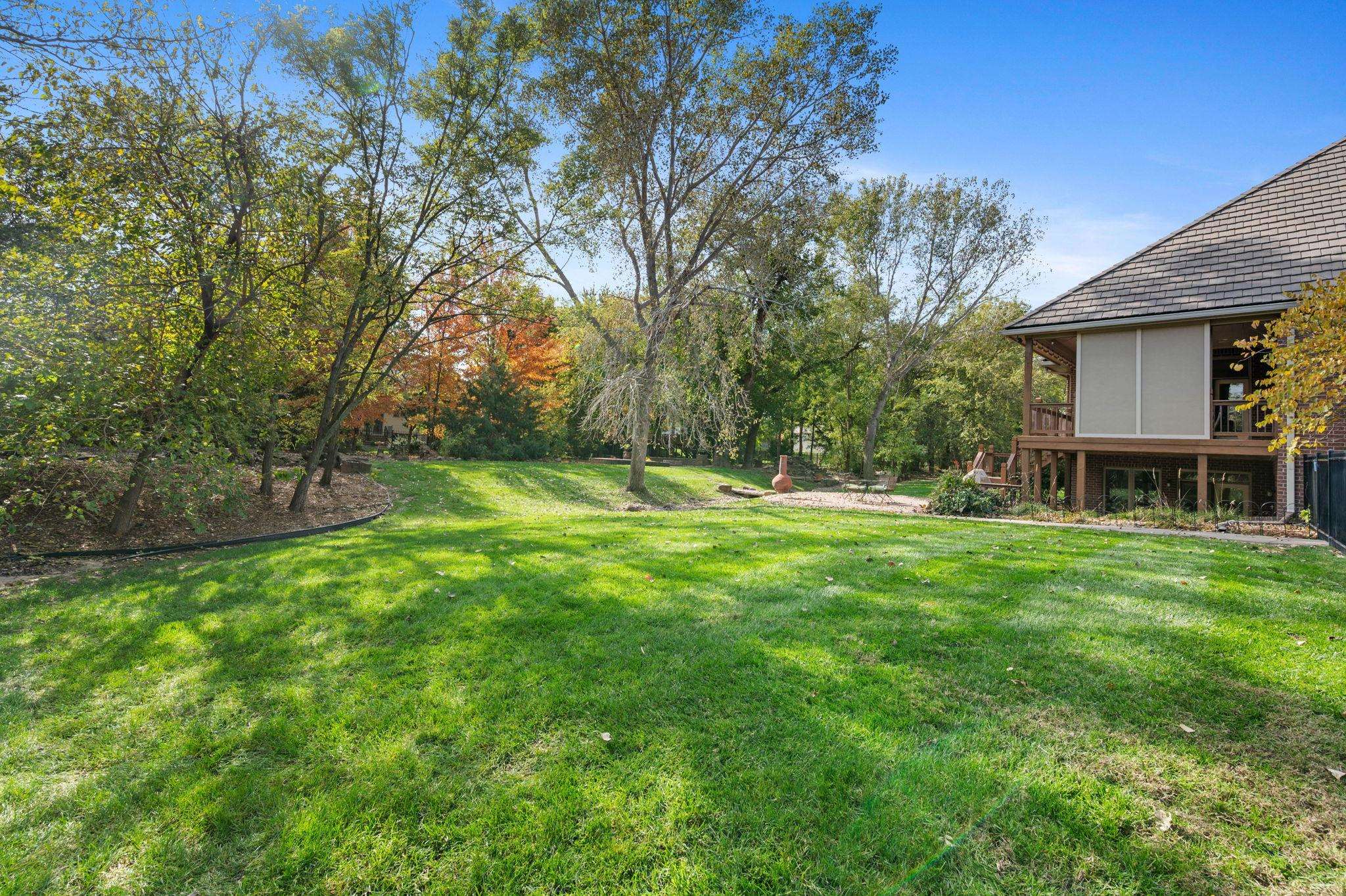 8219 W Meadow Park Property Photo 31