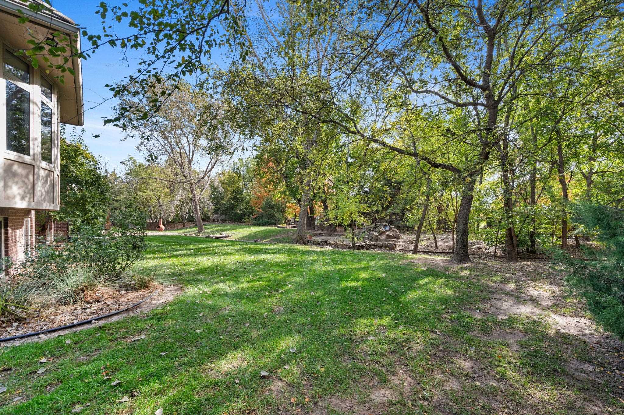 8219 W Meadow Park Property Photo 32