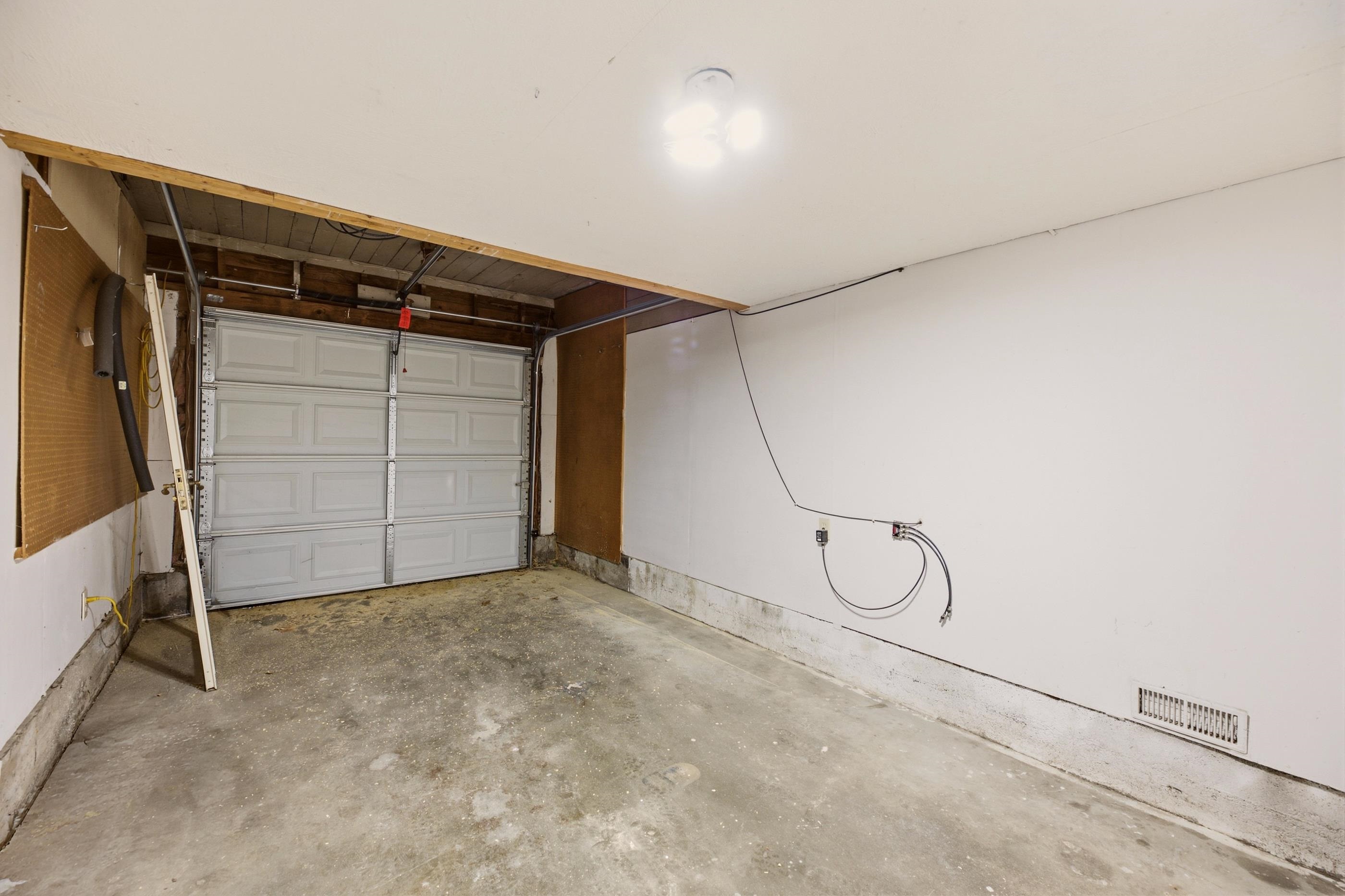 703 W Kinkaid Ave. Property Photo 34