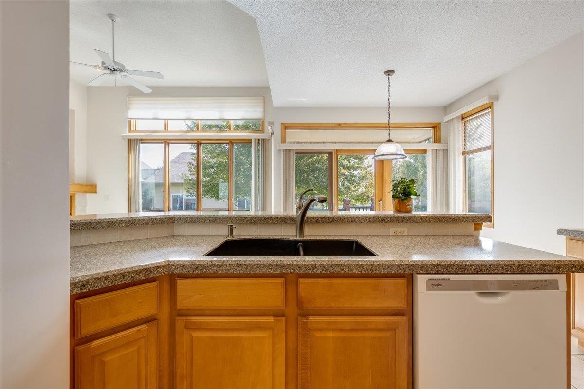 4528 N Barton Creek Ct Property Photo 11