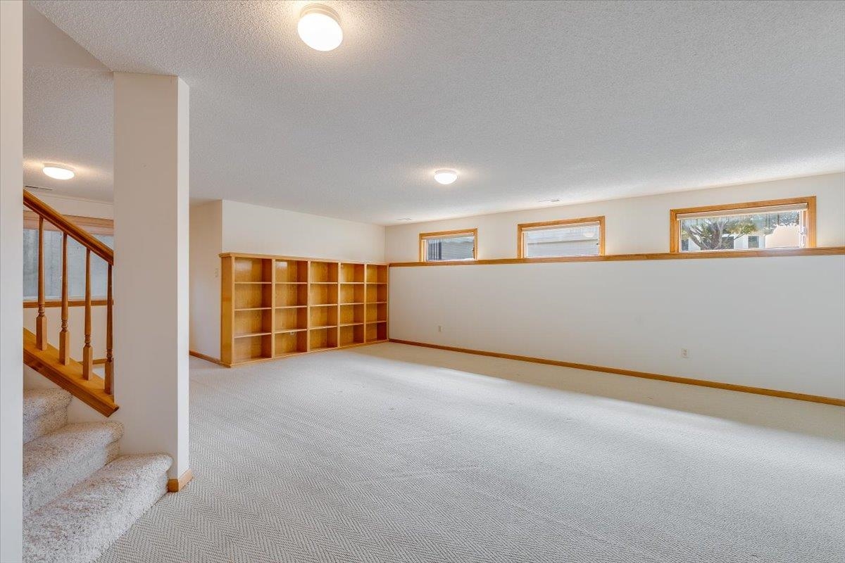 4528 N Barton Creek Ct Property Photo 23