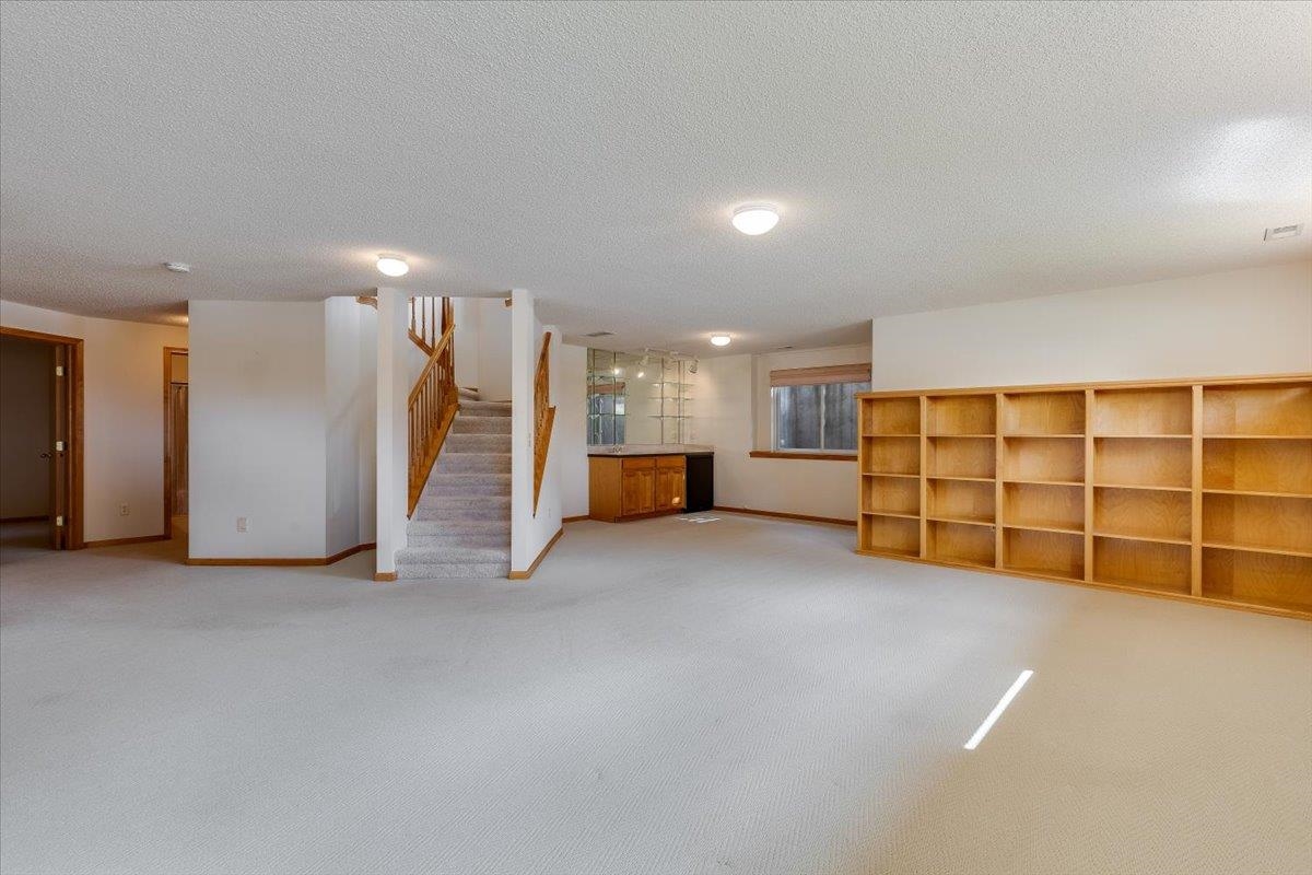 4528 N Barton Creek Ct Property Photo 25