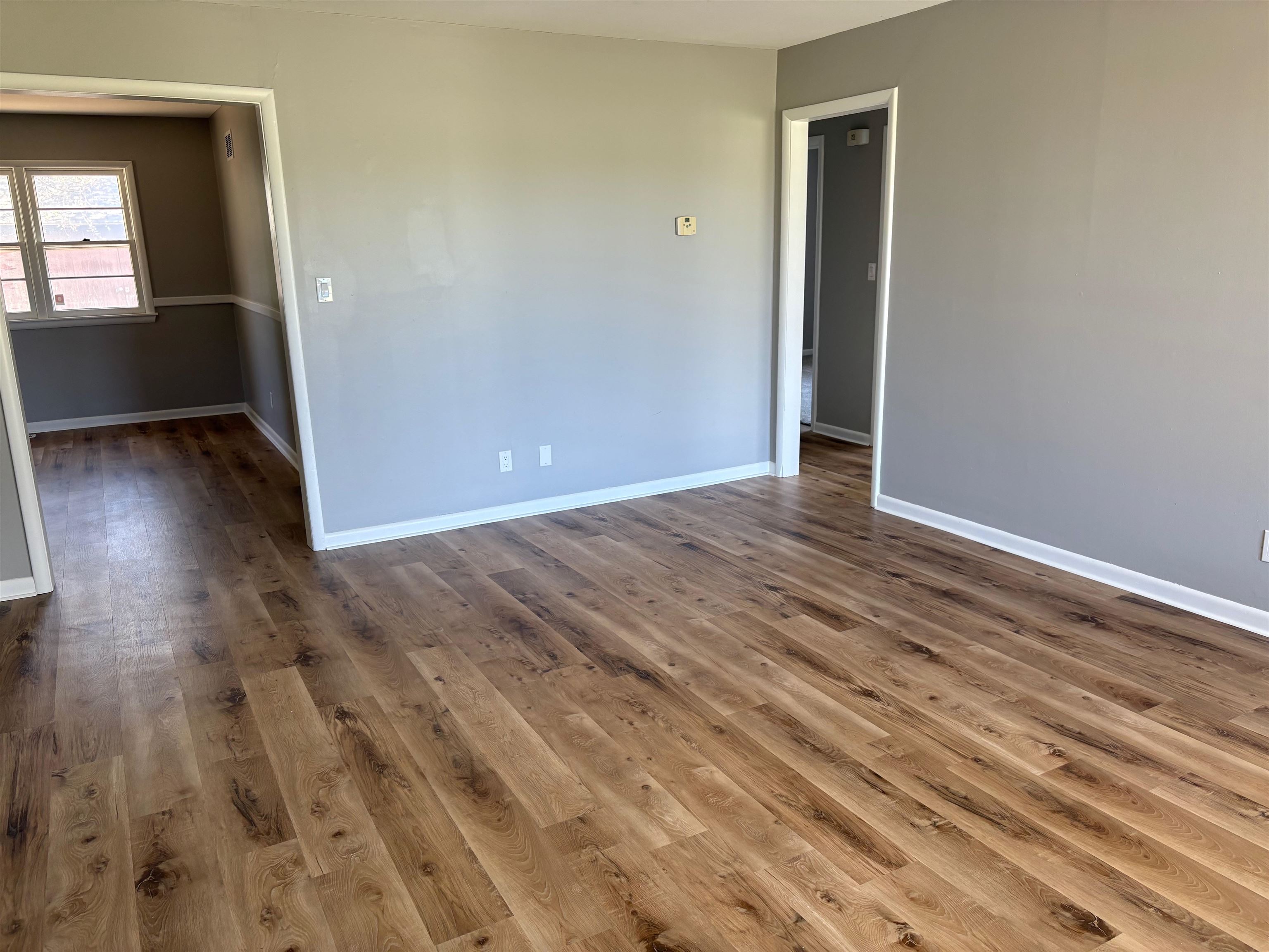 2814 S Elizabeth Property Photo 2