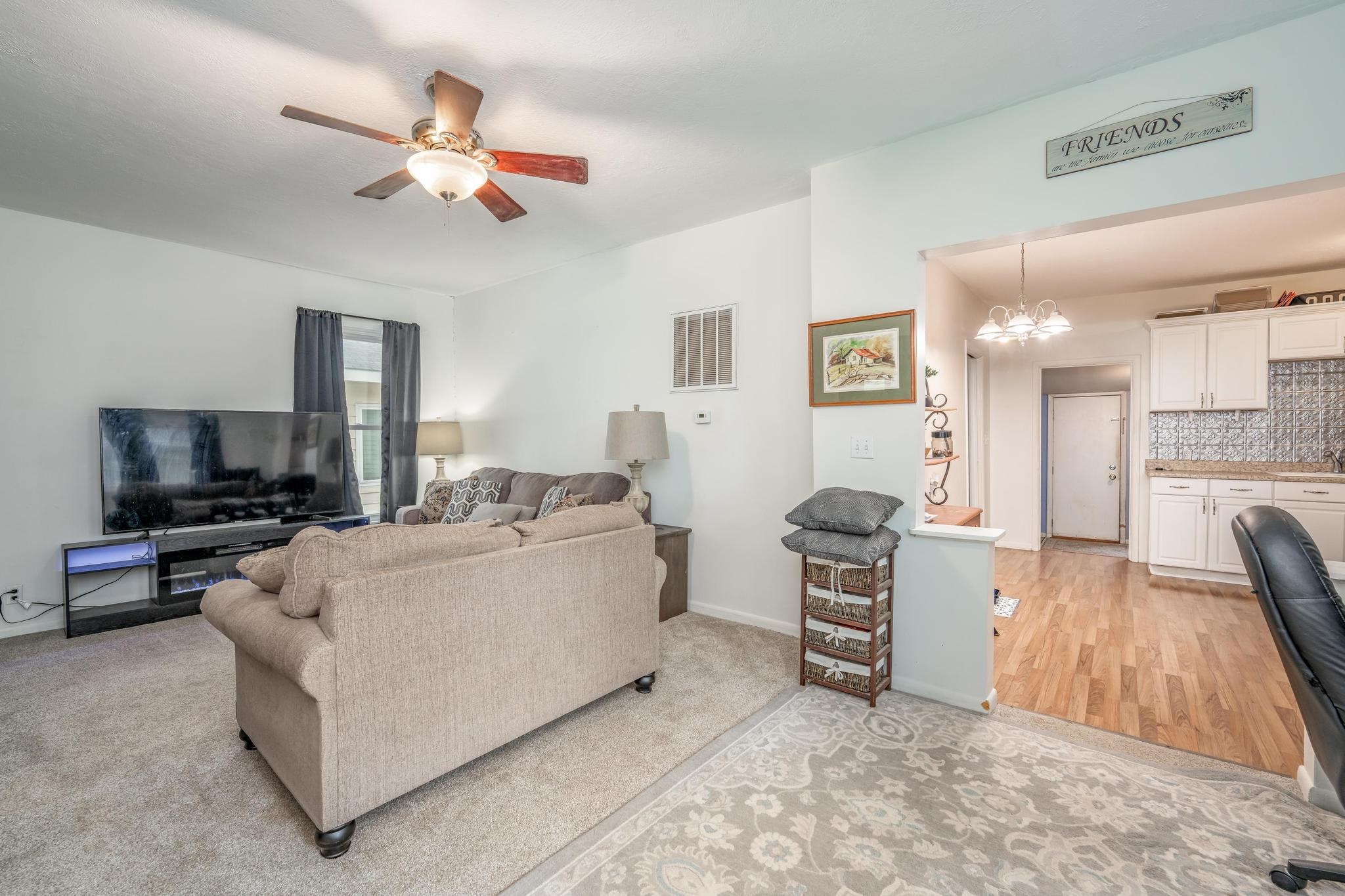 1209 N C St Property Photo 8
