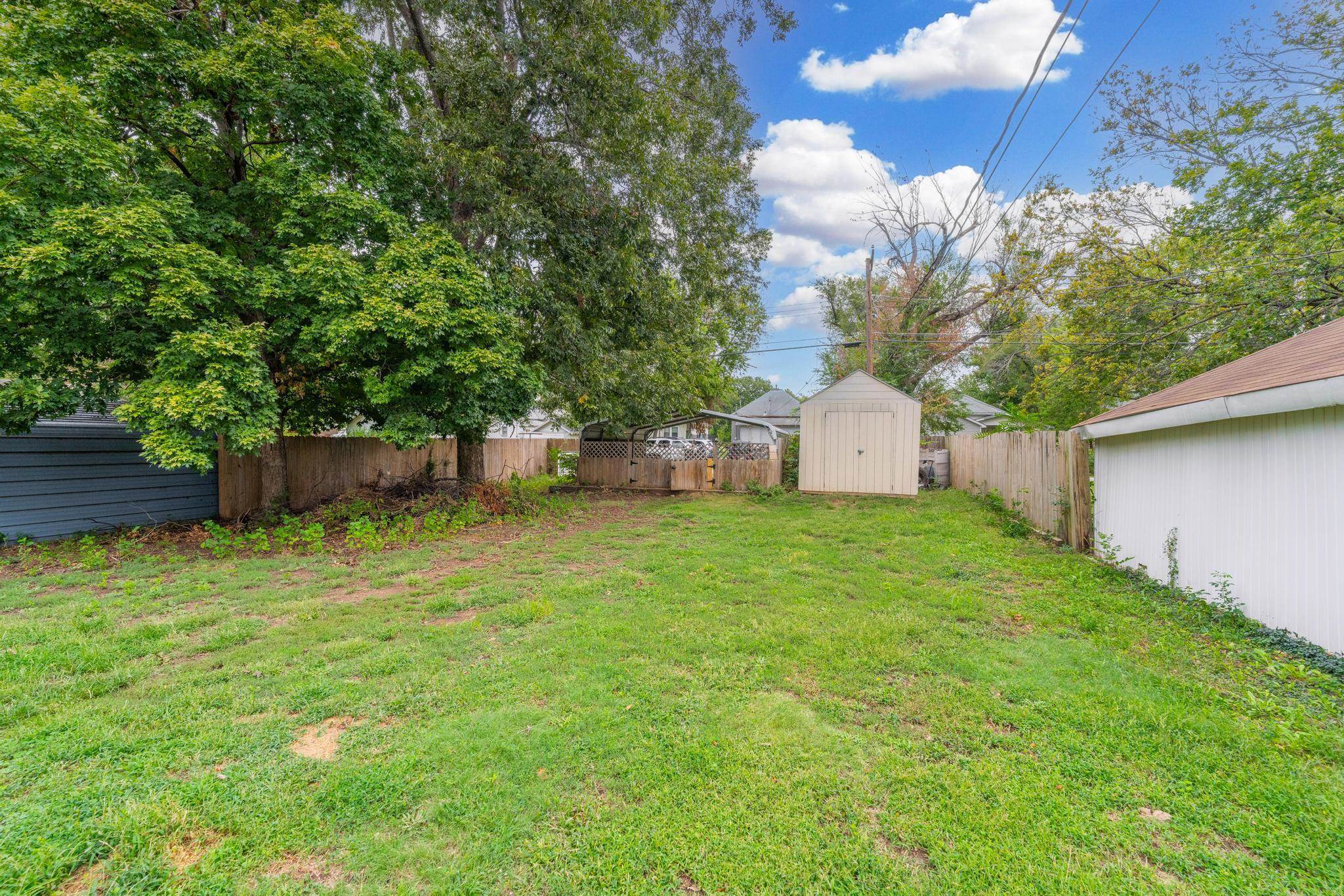 1209 N C St Property Photo 25