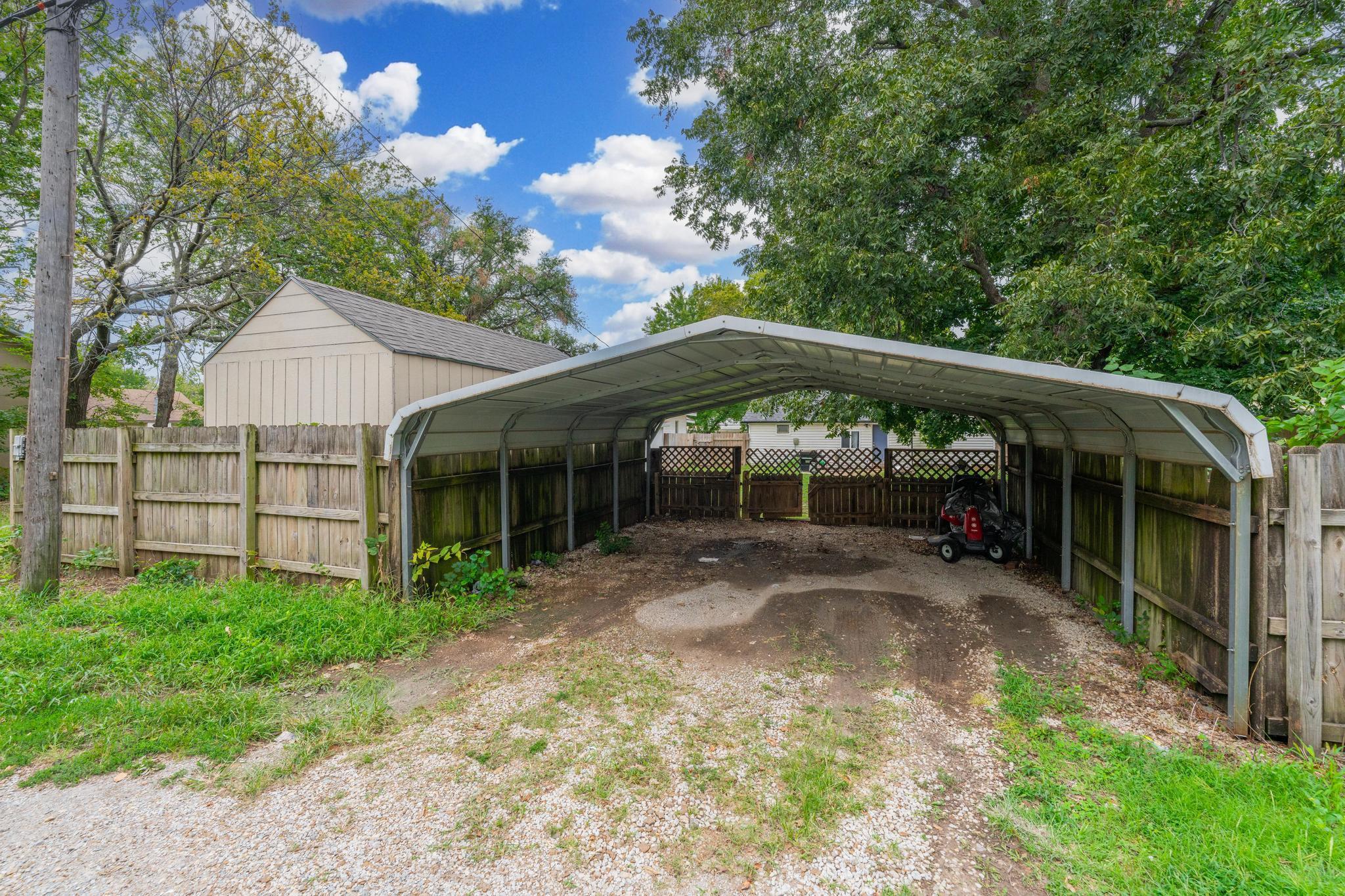 1209 N C St Property Photo 29