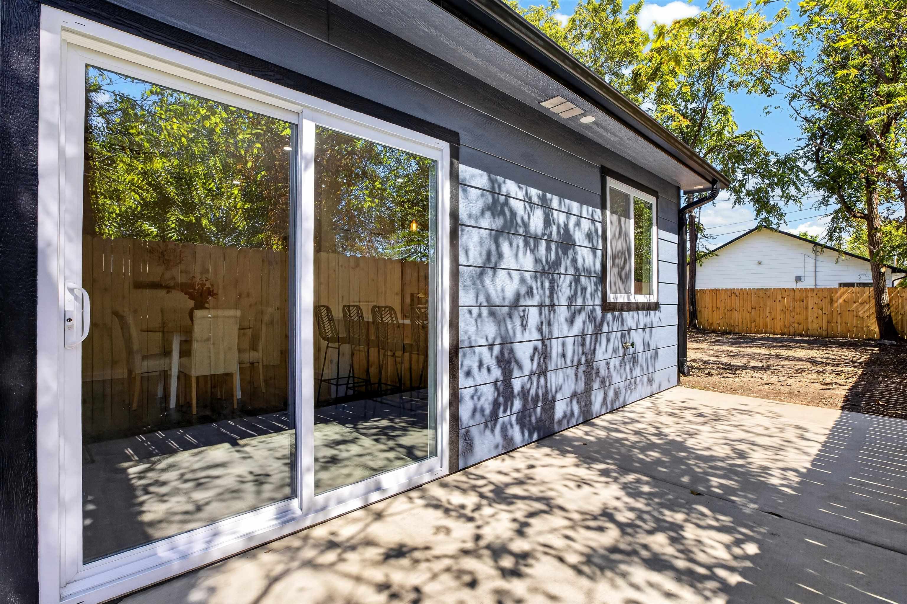 1322 N Wabash Property Photo 23