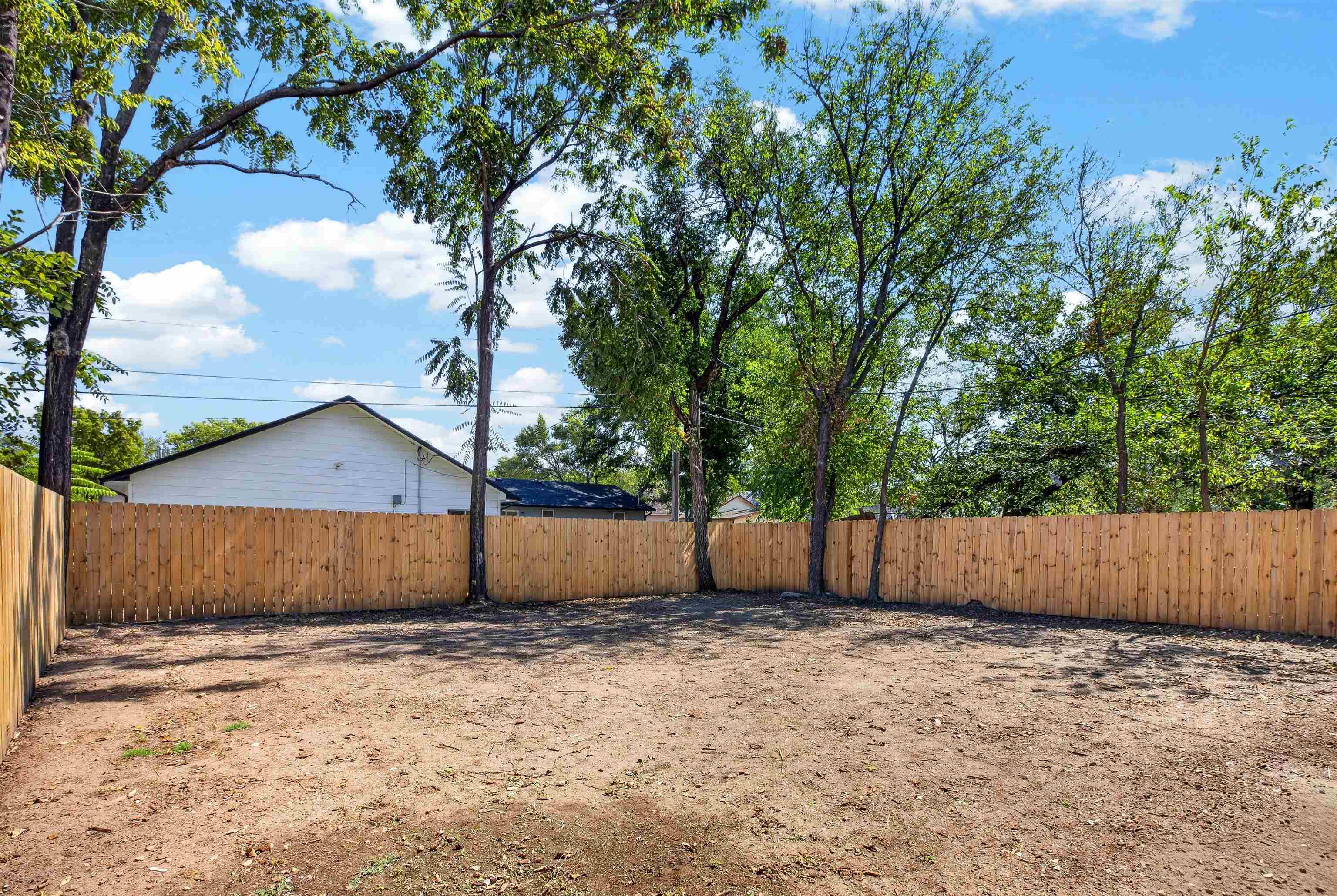 1322 N Wabash Property Photo 26
