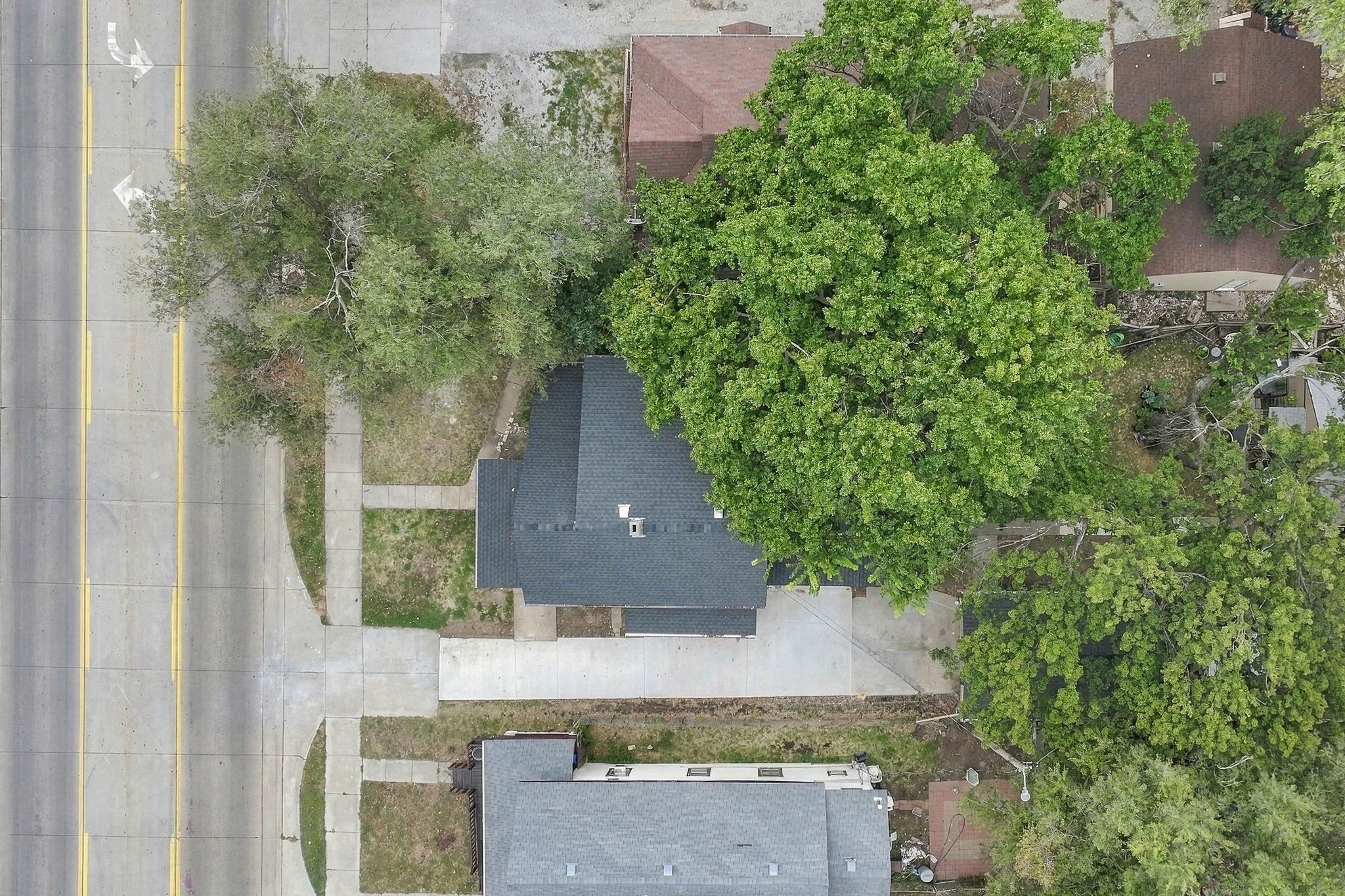 611 S Hydraulic St Property Photo 32
