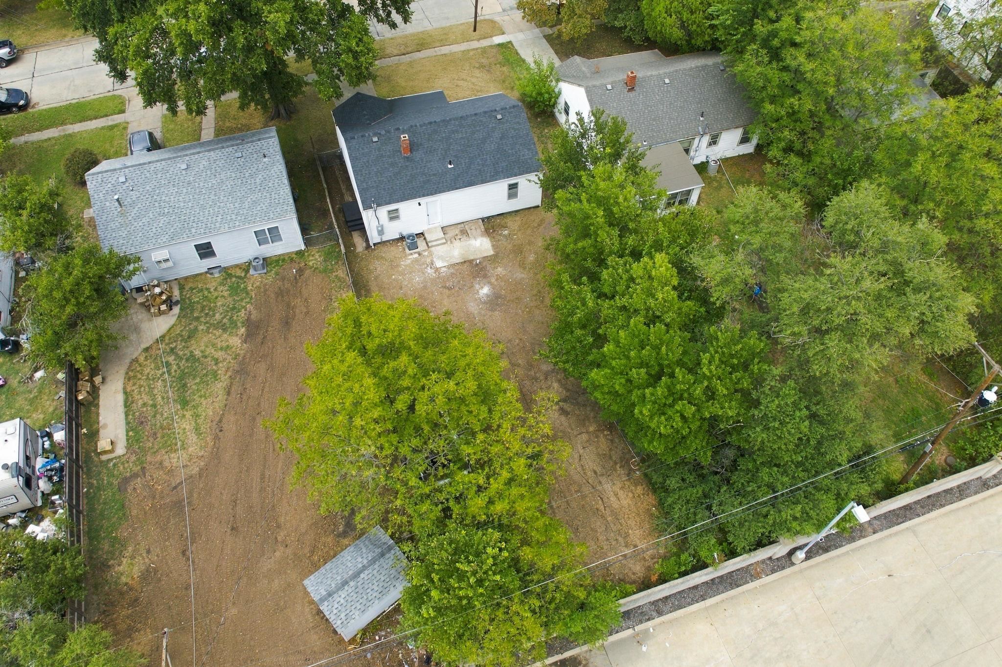 5125 E Elm St Property Photo 3