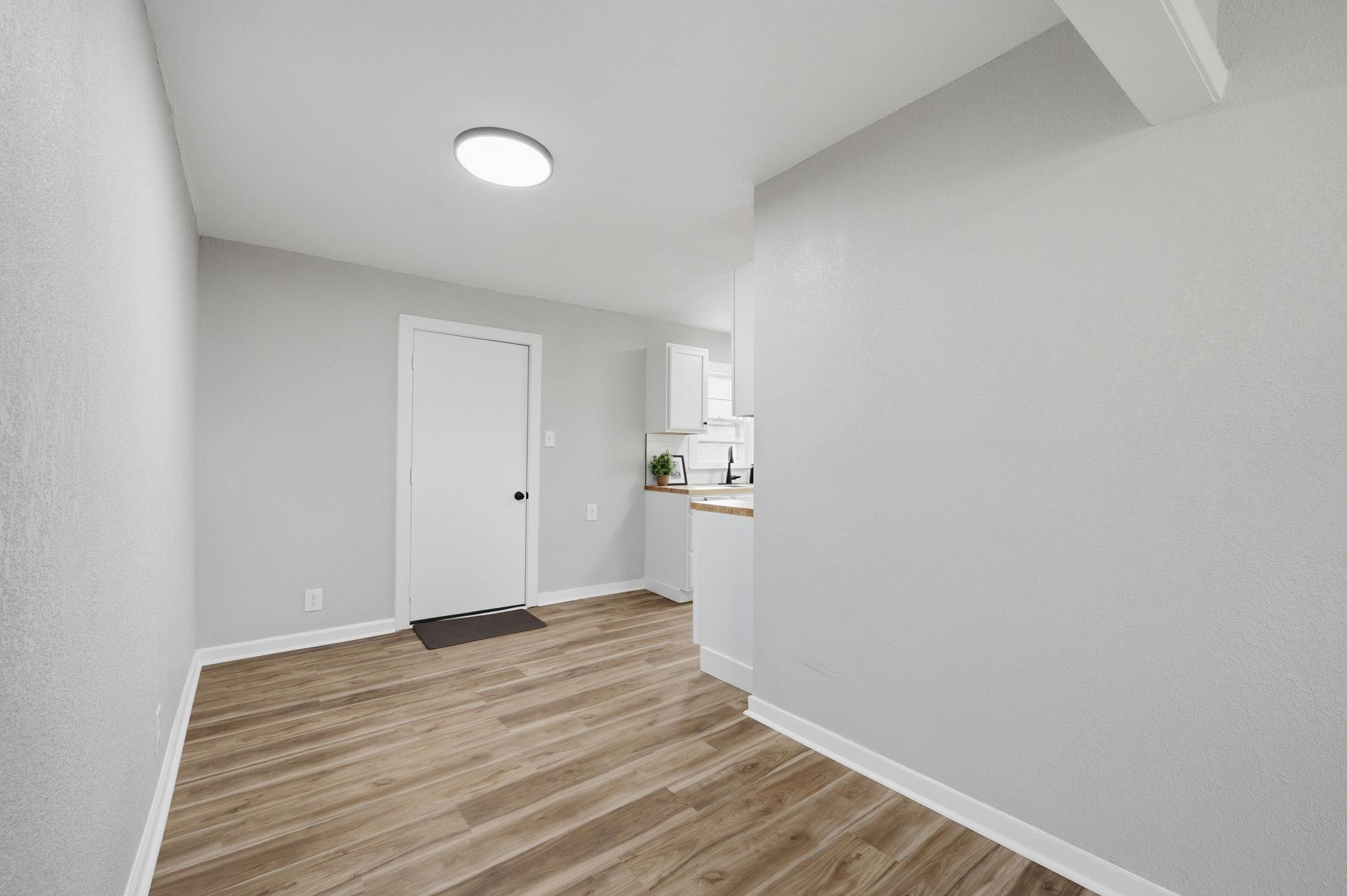 5125 E Elm St Property Photo 10