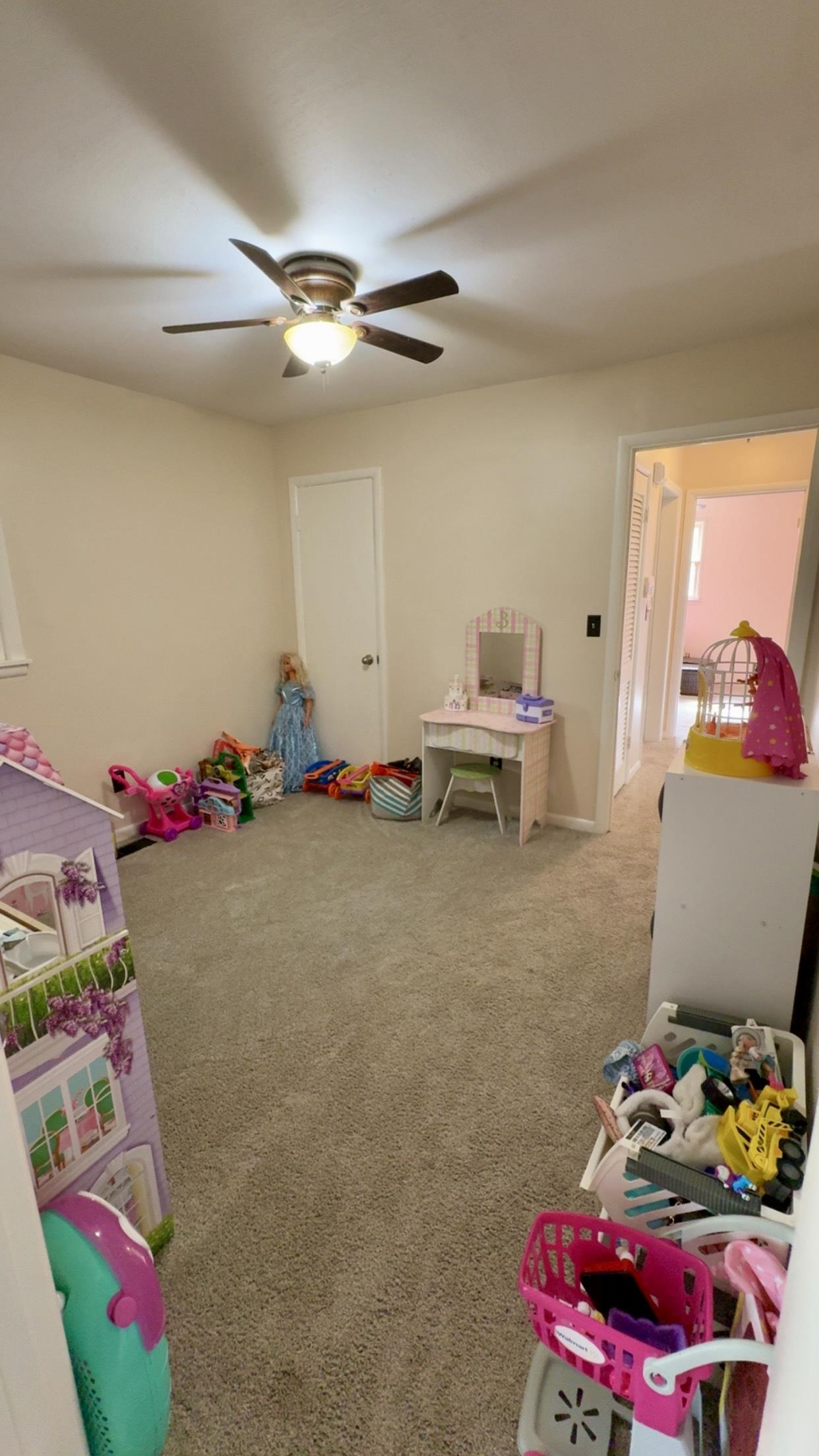 1350 N Taylor Property Photo 27