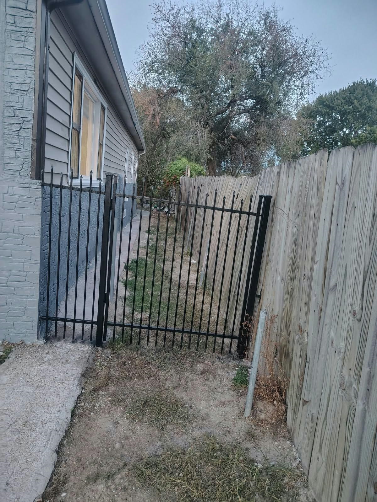 504 N Florence St Property Photo 10