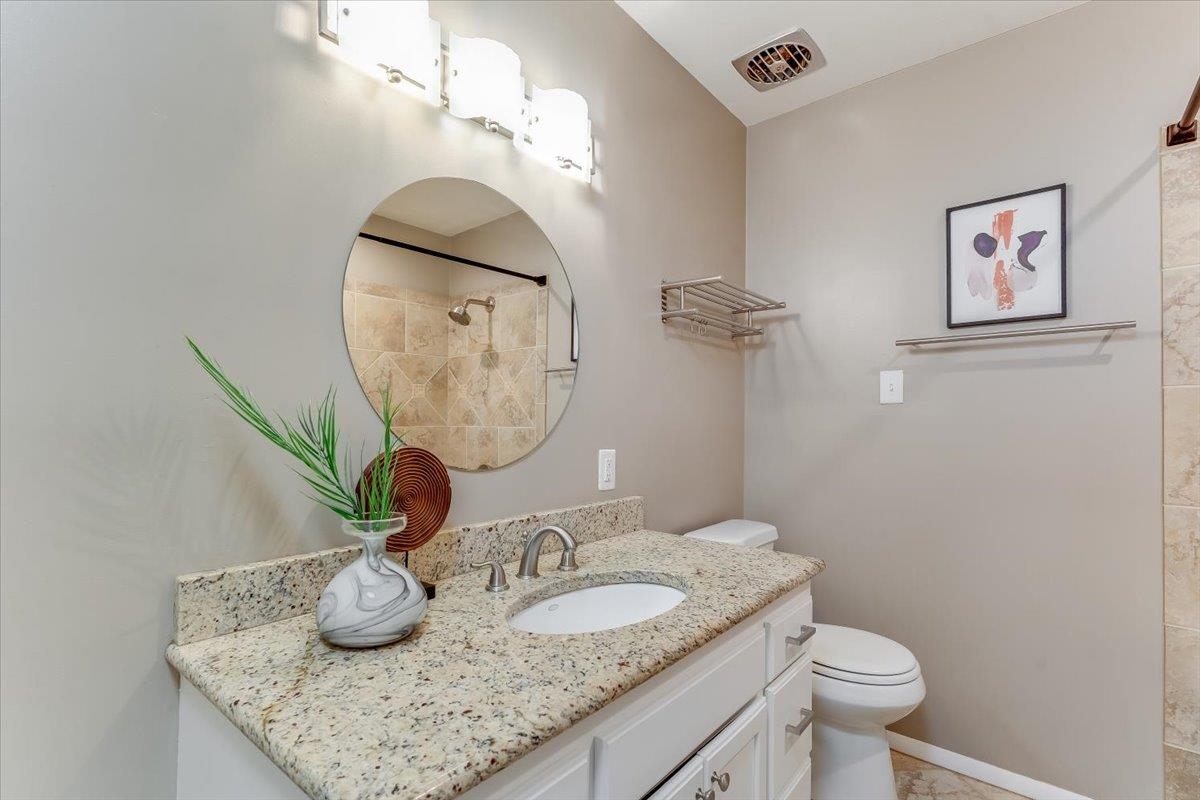 239 S Parkwood Property Photo 11
